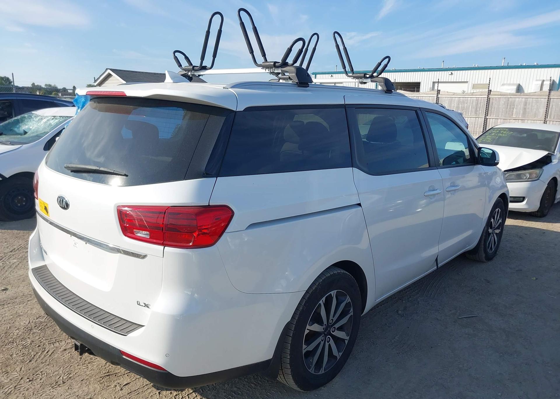 2020 KIA SEDONA LX