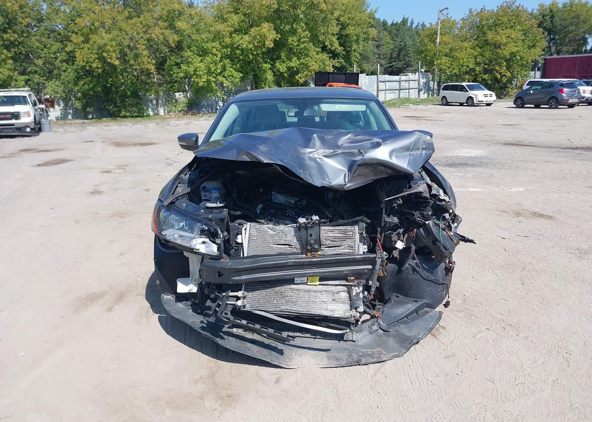 2015 VOLKSWAGEN PASSAT SE