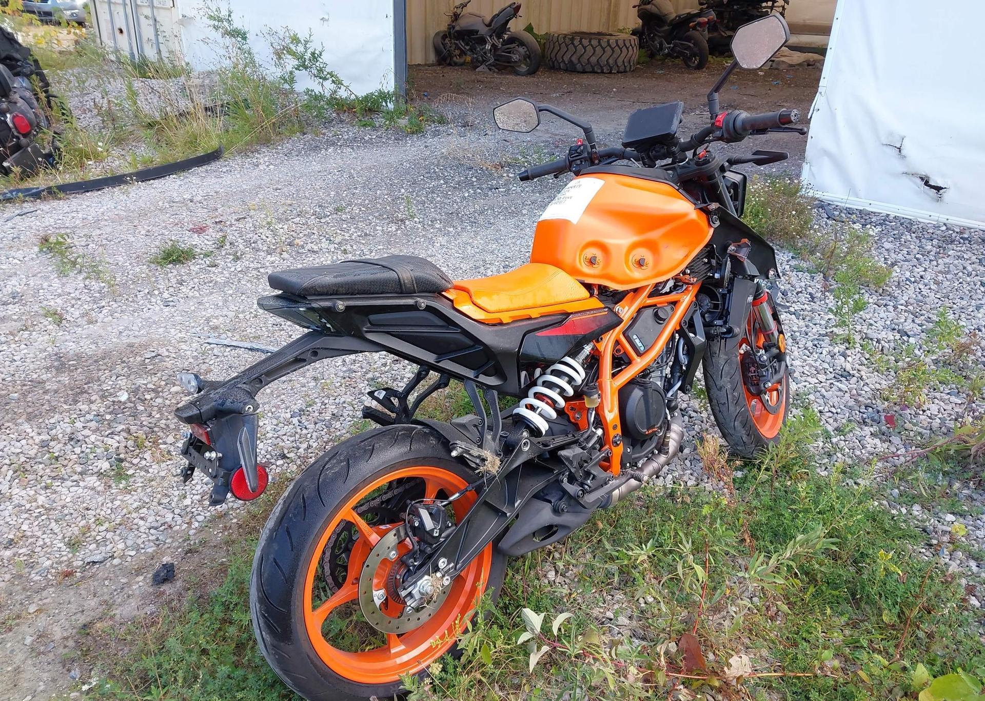 2024 KTM 390 DUKE