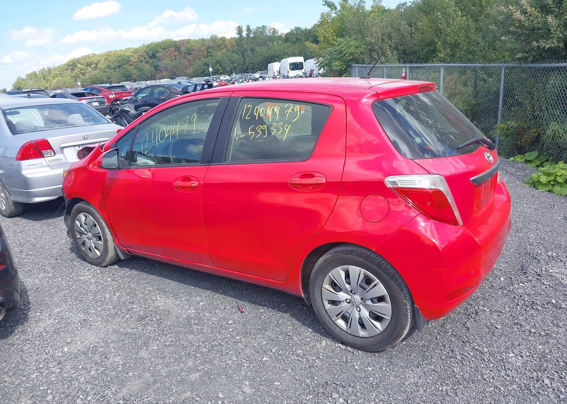 2012 TOYOTA YARIS
