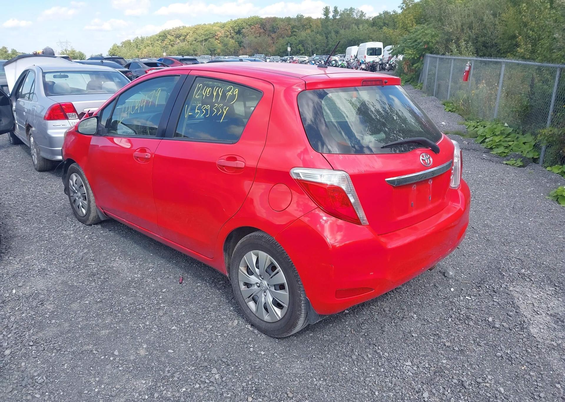 2012 TOYOTA YARIS