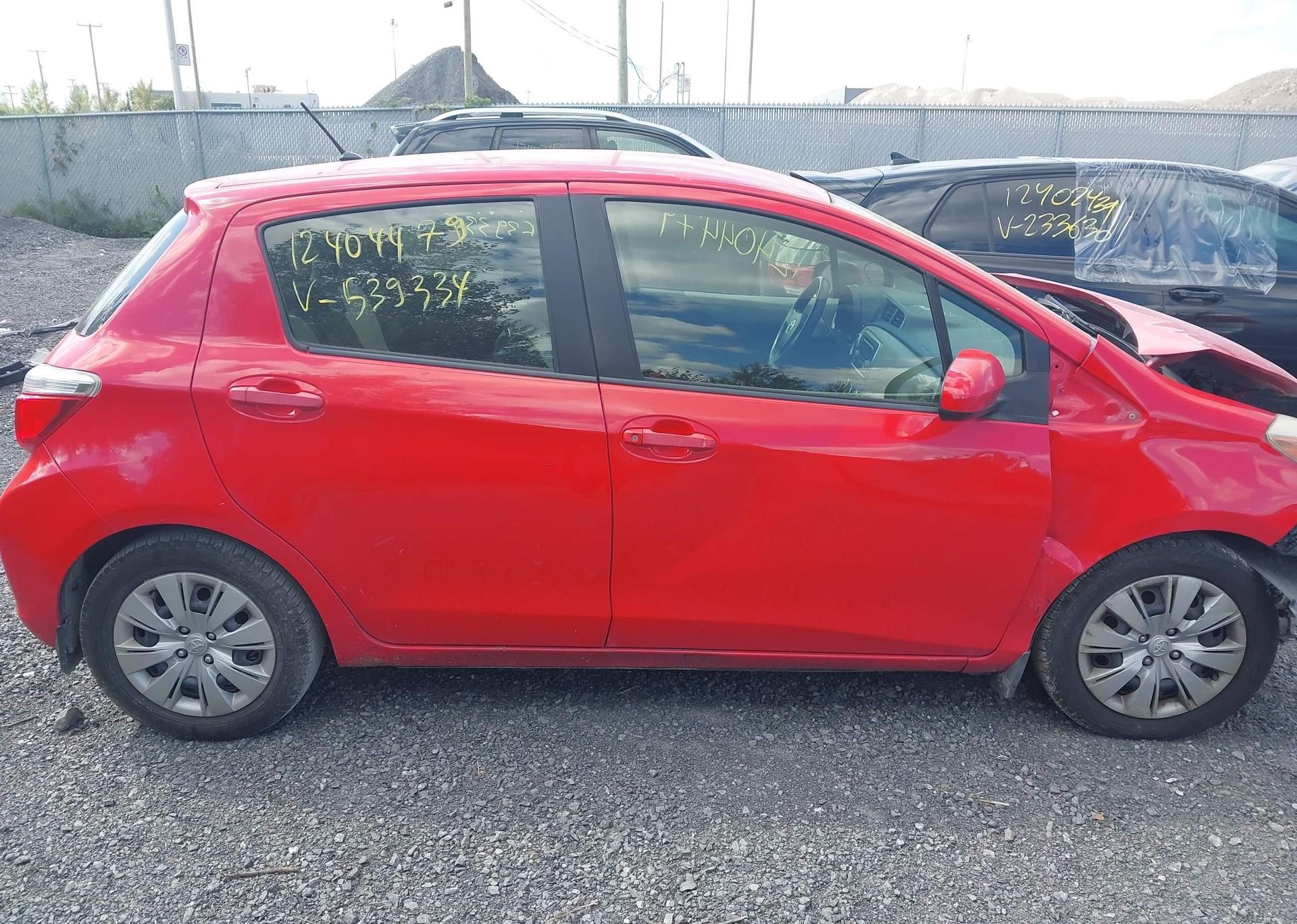 2012 TOYOTA YARIS