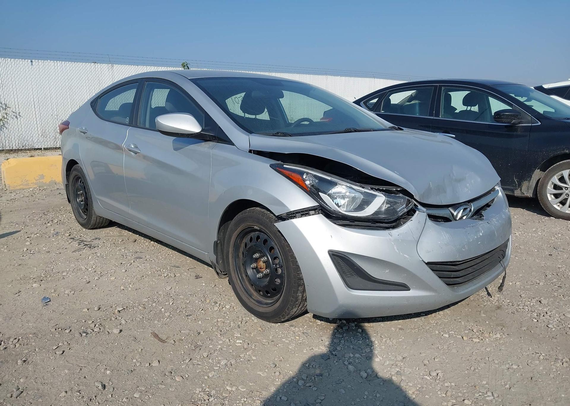 2014 HYUNDAI ELANTRA SE