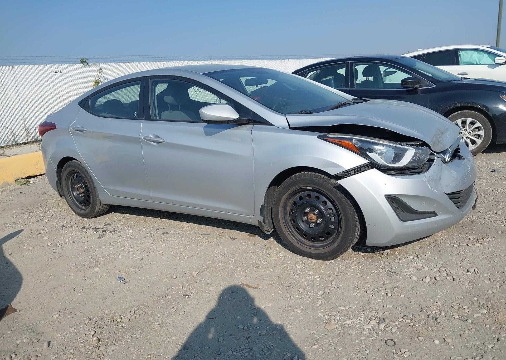 2014 HYUNDAI ELANTRA SE