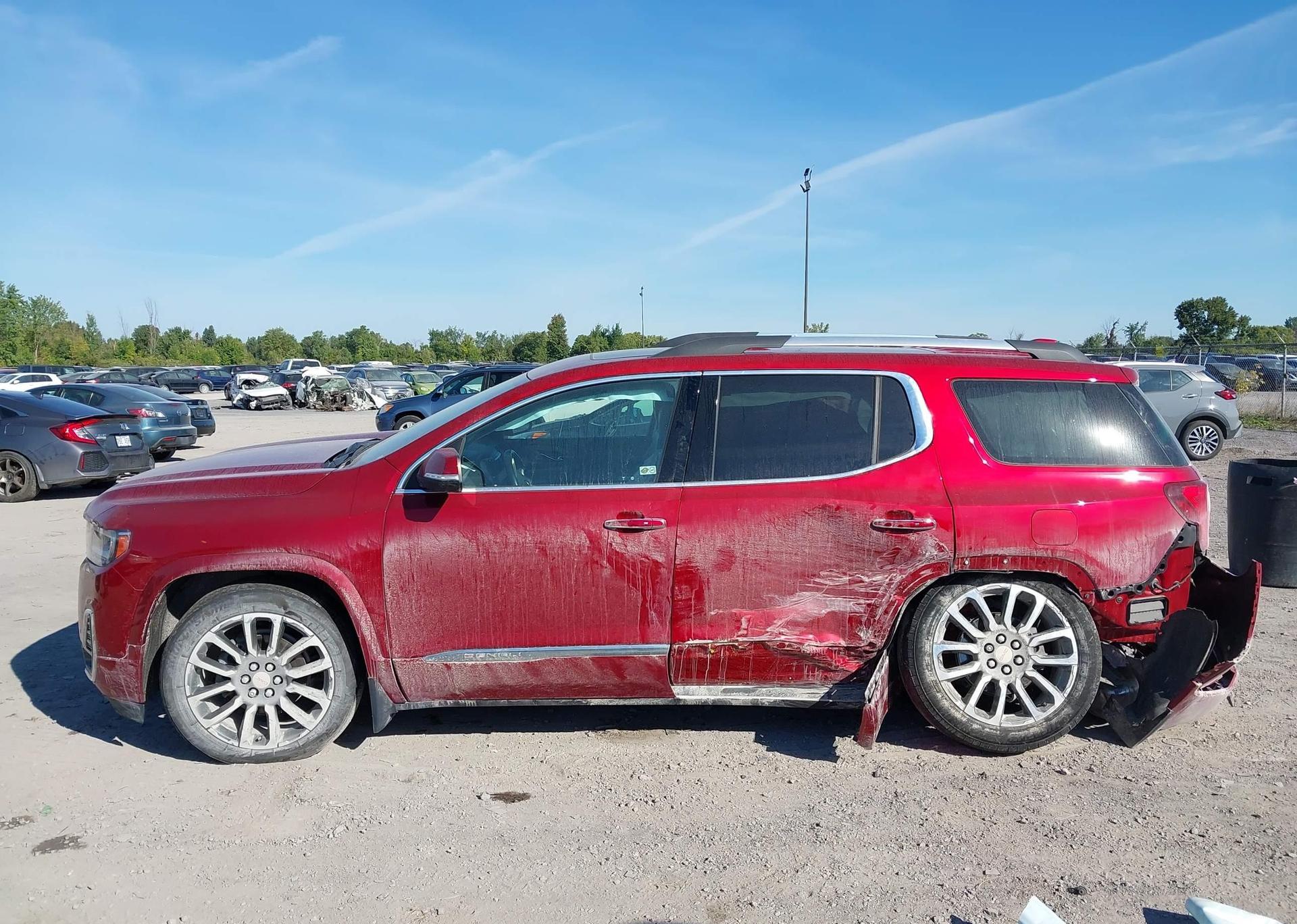 2022 GMC ACADIA DENALI