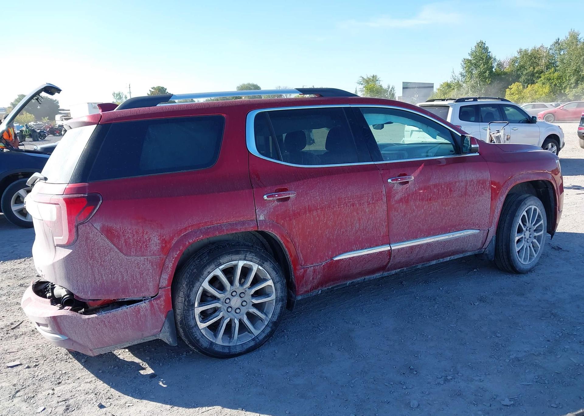 2022 GMC ACADIA DENALI