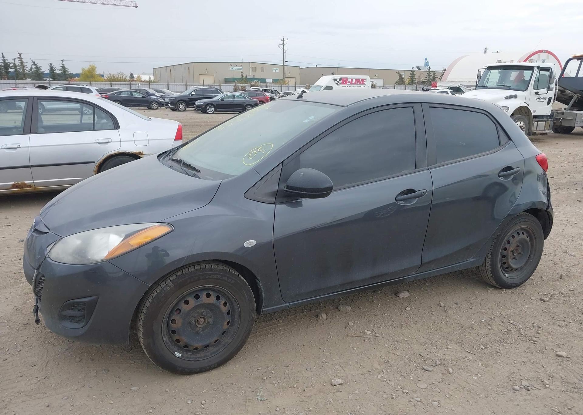2013 MAZDA MAZDA2