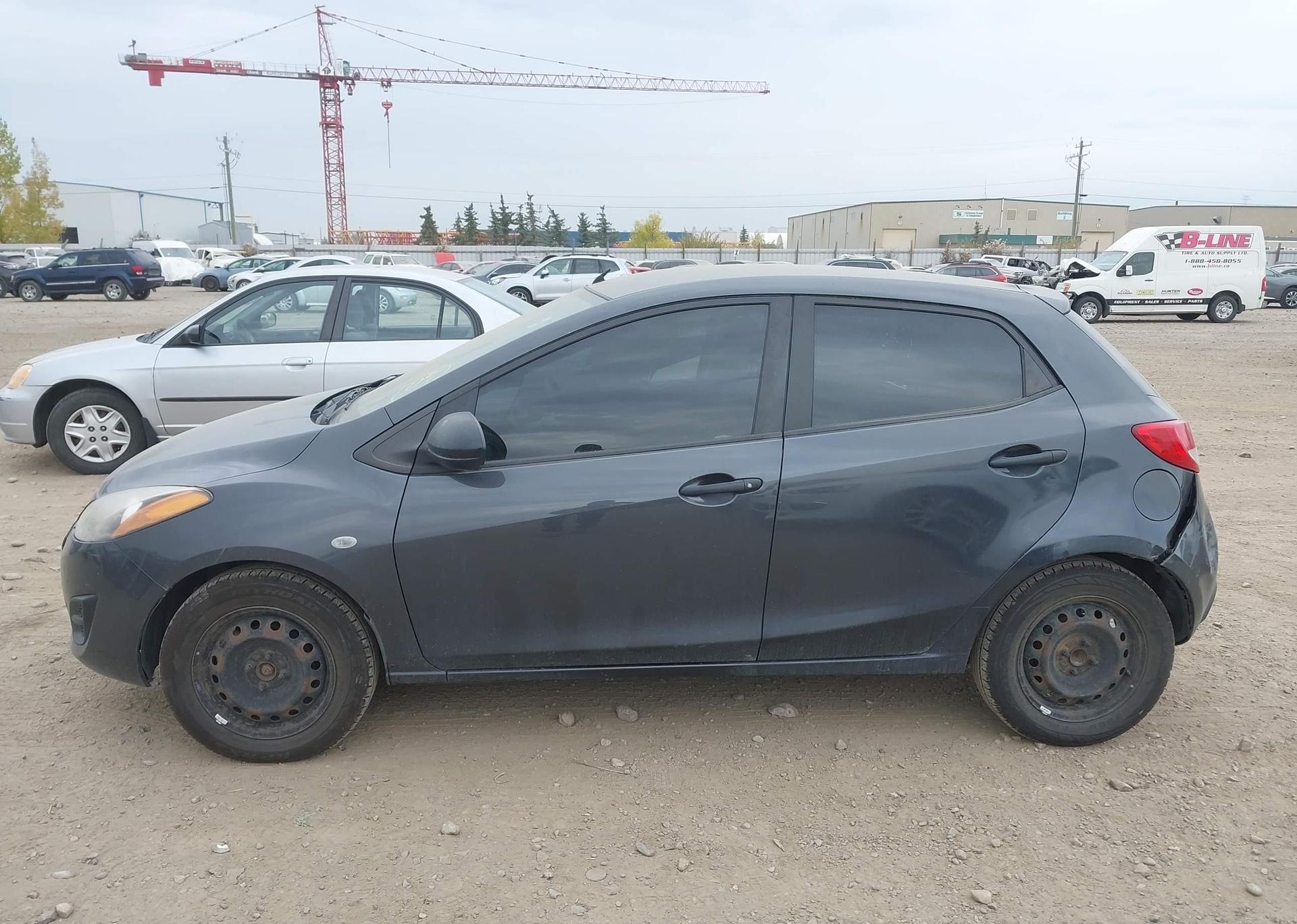 2013 MAZDA MAZDA2