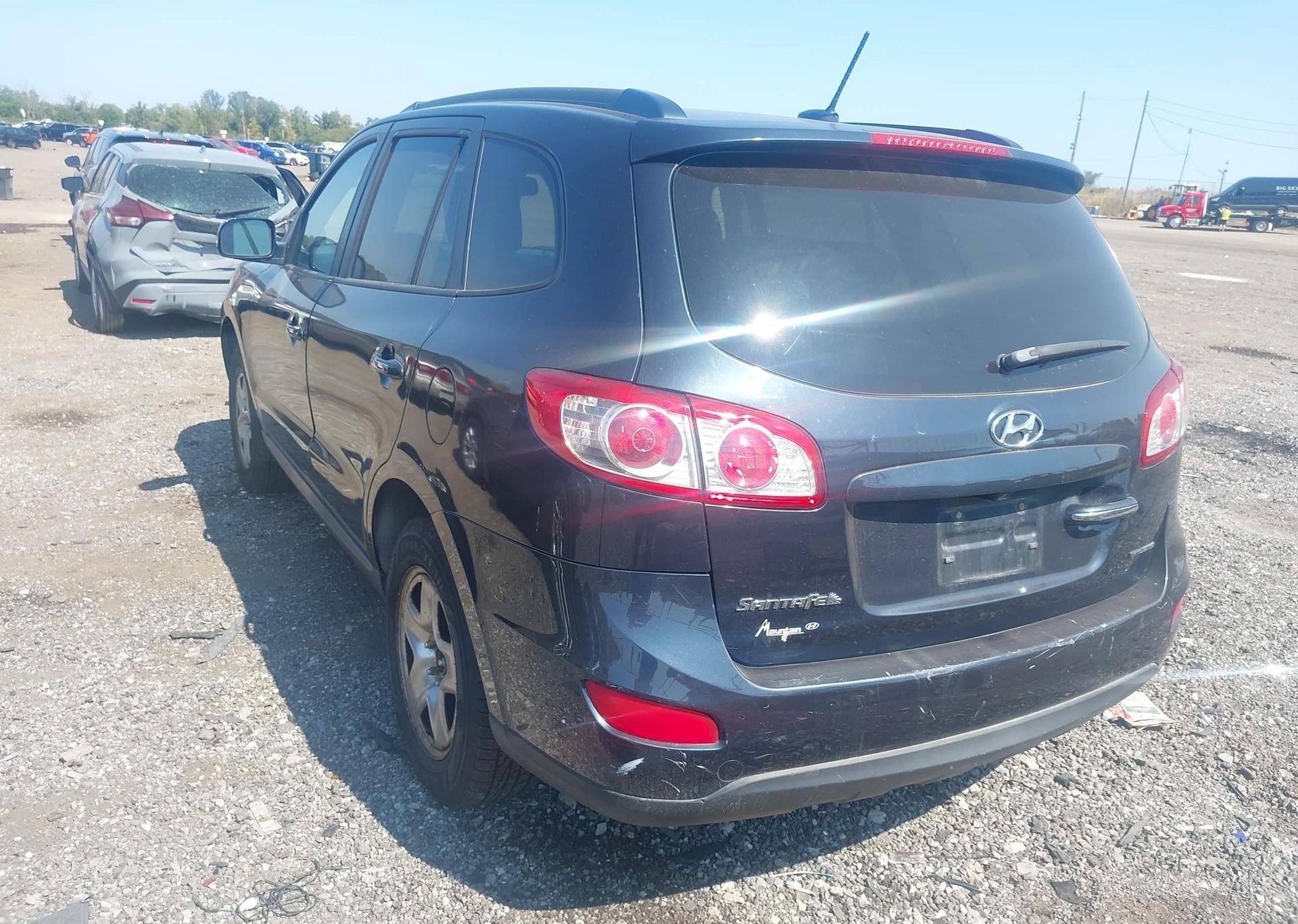 2012 HYUNDAI SANTA FE SE