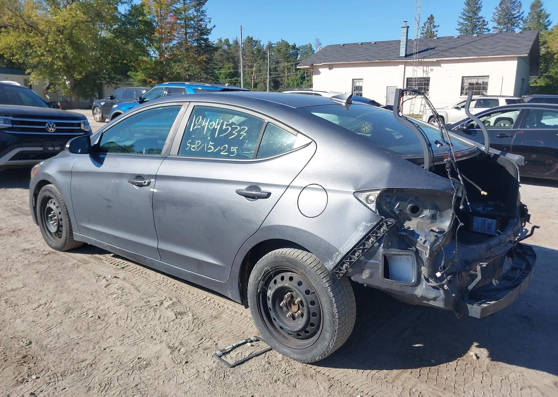 2017 HYUNDAI ELANTRA SE