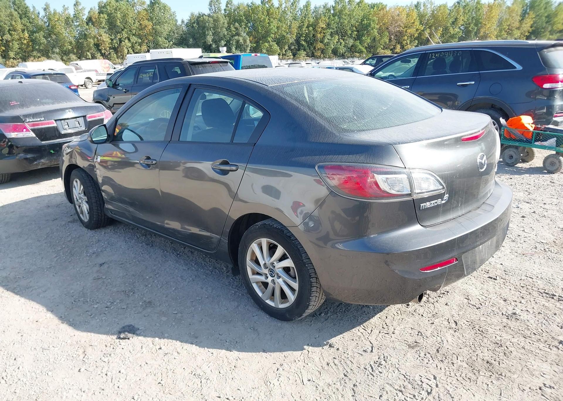 2013 MAZDA 3 I