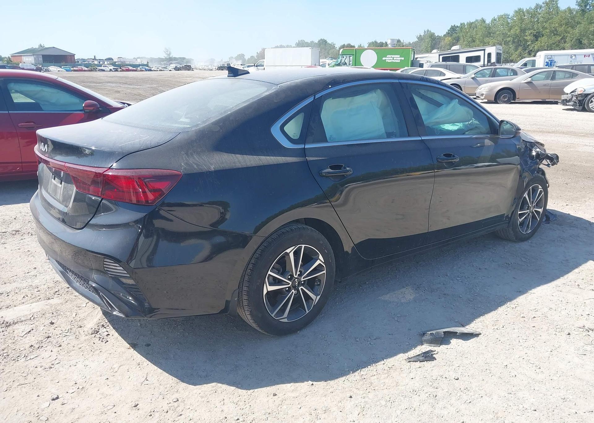 2024 KIA FORTE EX
