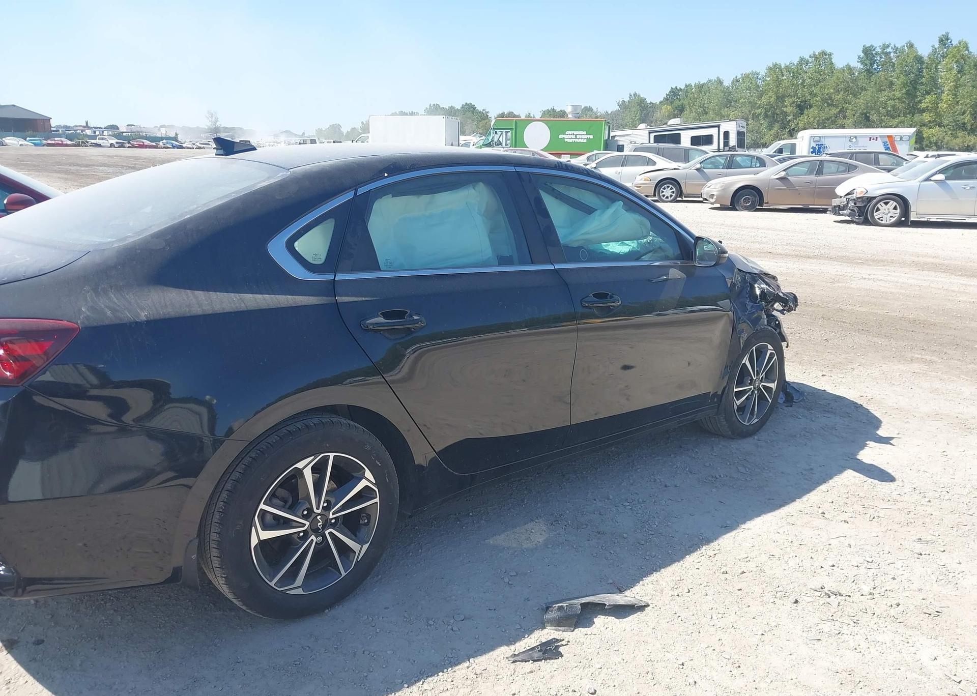 2024 KIA FORTE EX