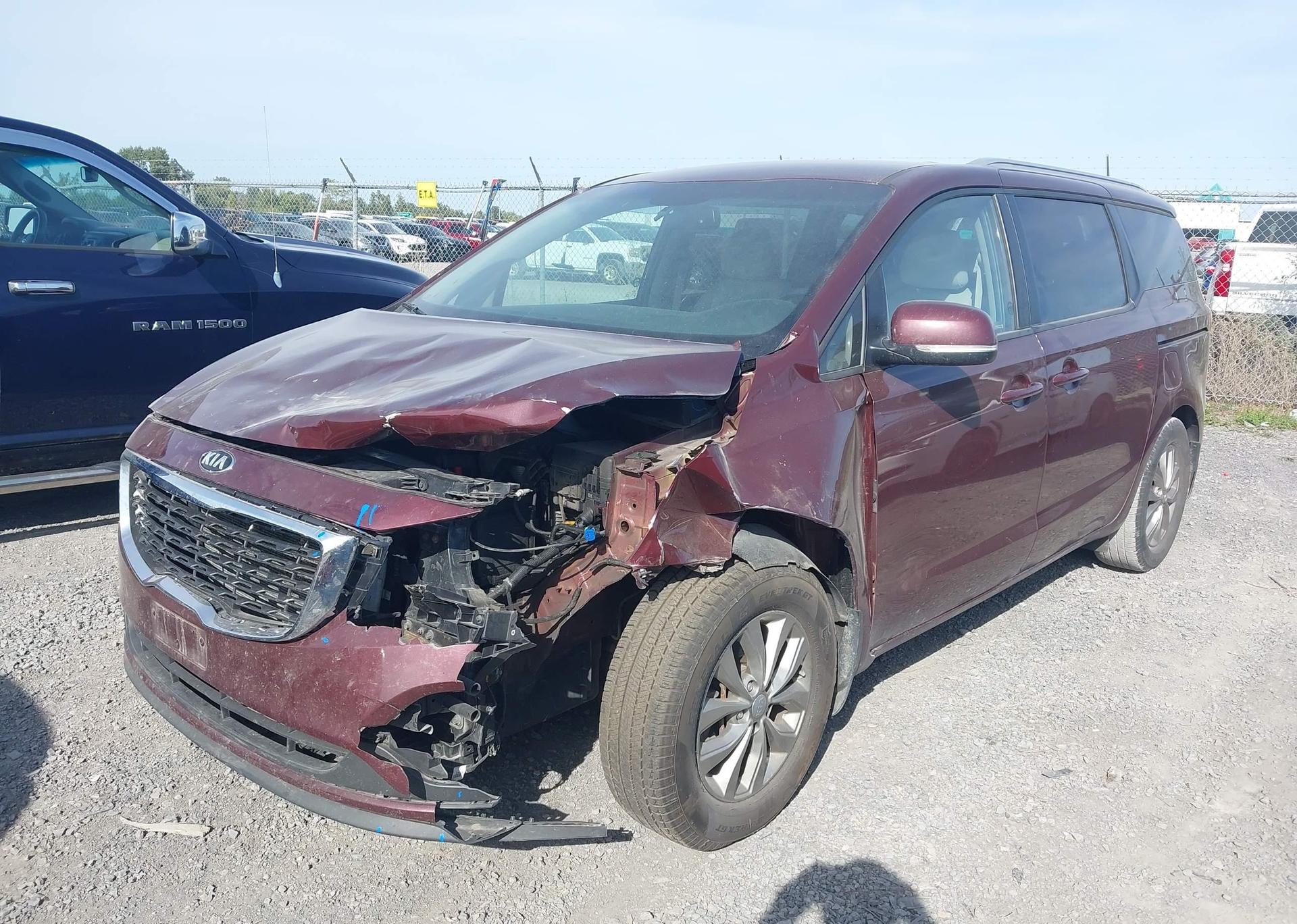 2019 KIA SEDONA LX