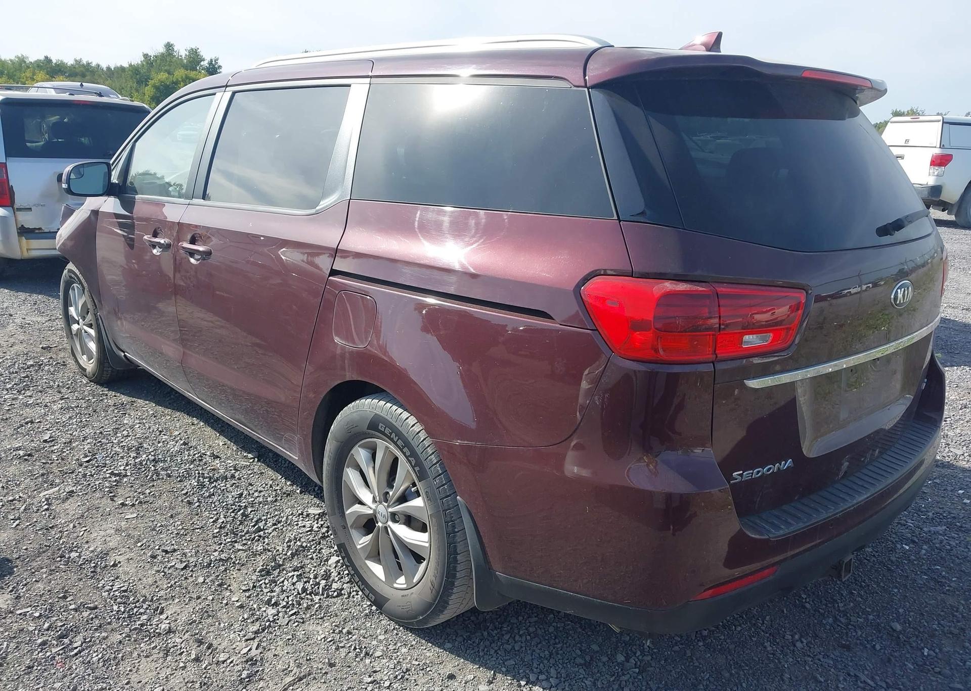 2019 KIA SEDONA LX