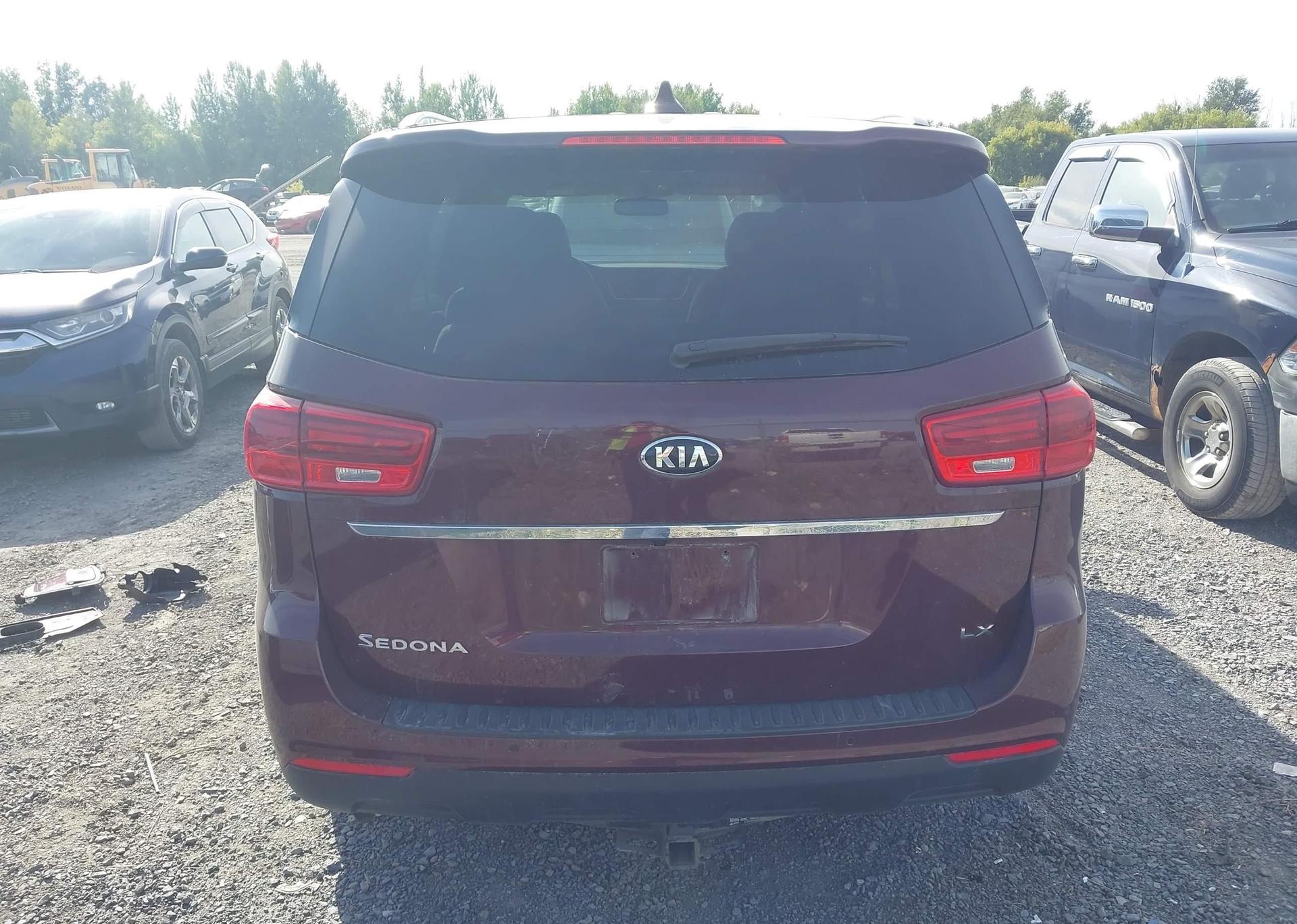 2019 KIA SEDONA LX