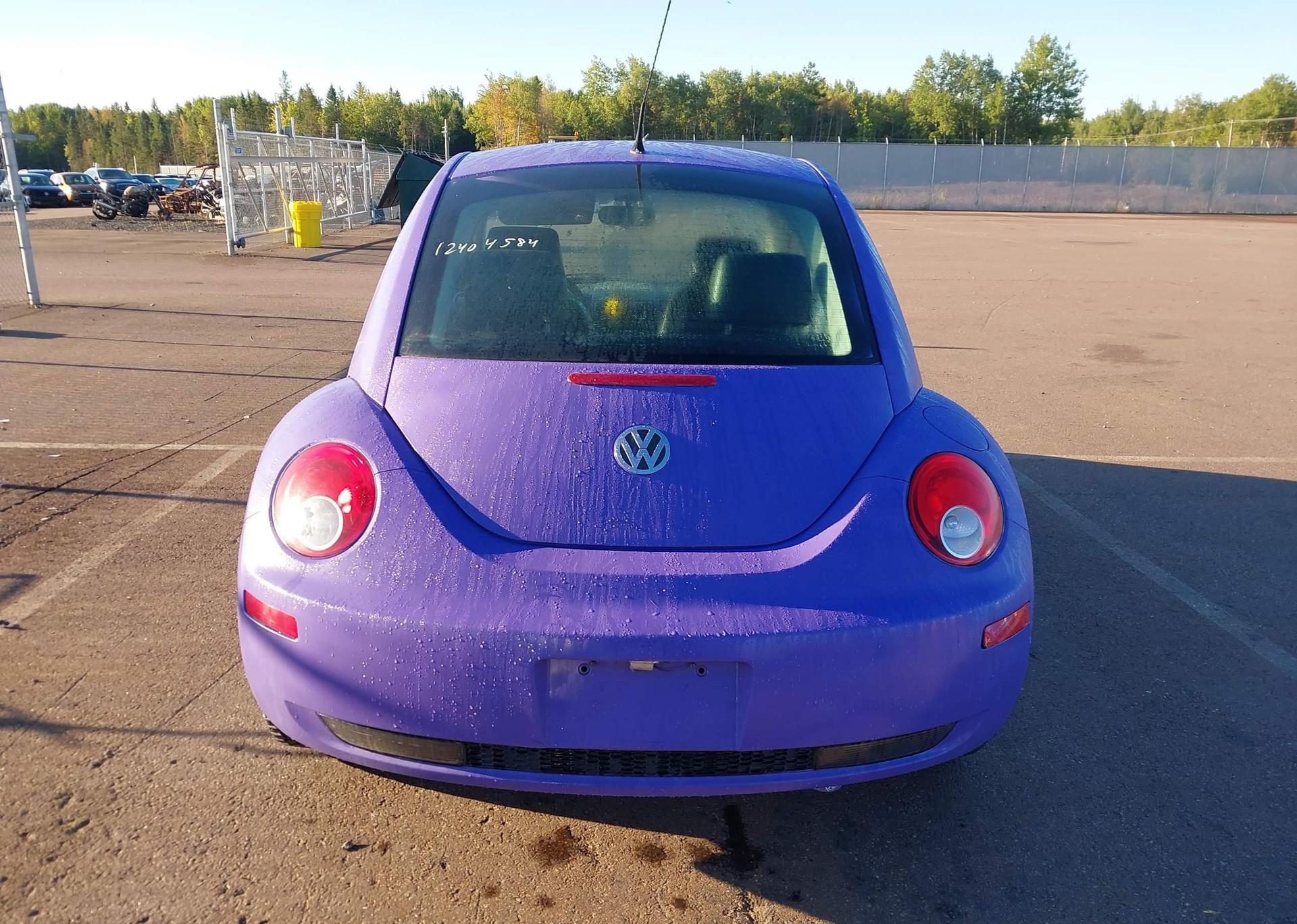 2006 VOLKSWAGEN NEW BEETLE 2.5L LUXURY