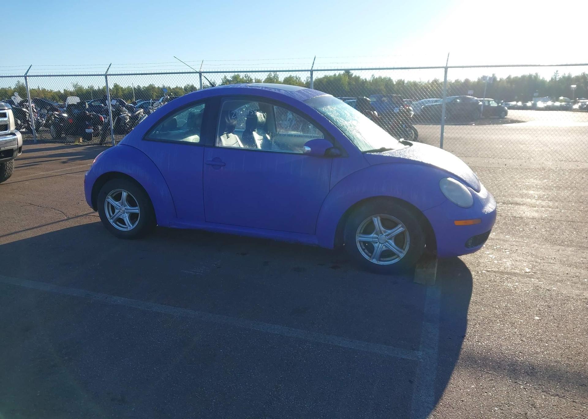 2006 VOLKSWAGEN NEW BEETLE 2.5L LUXURY