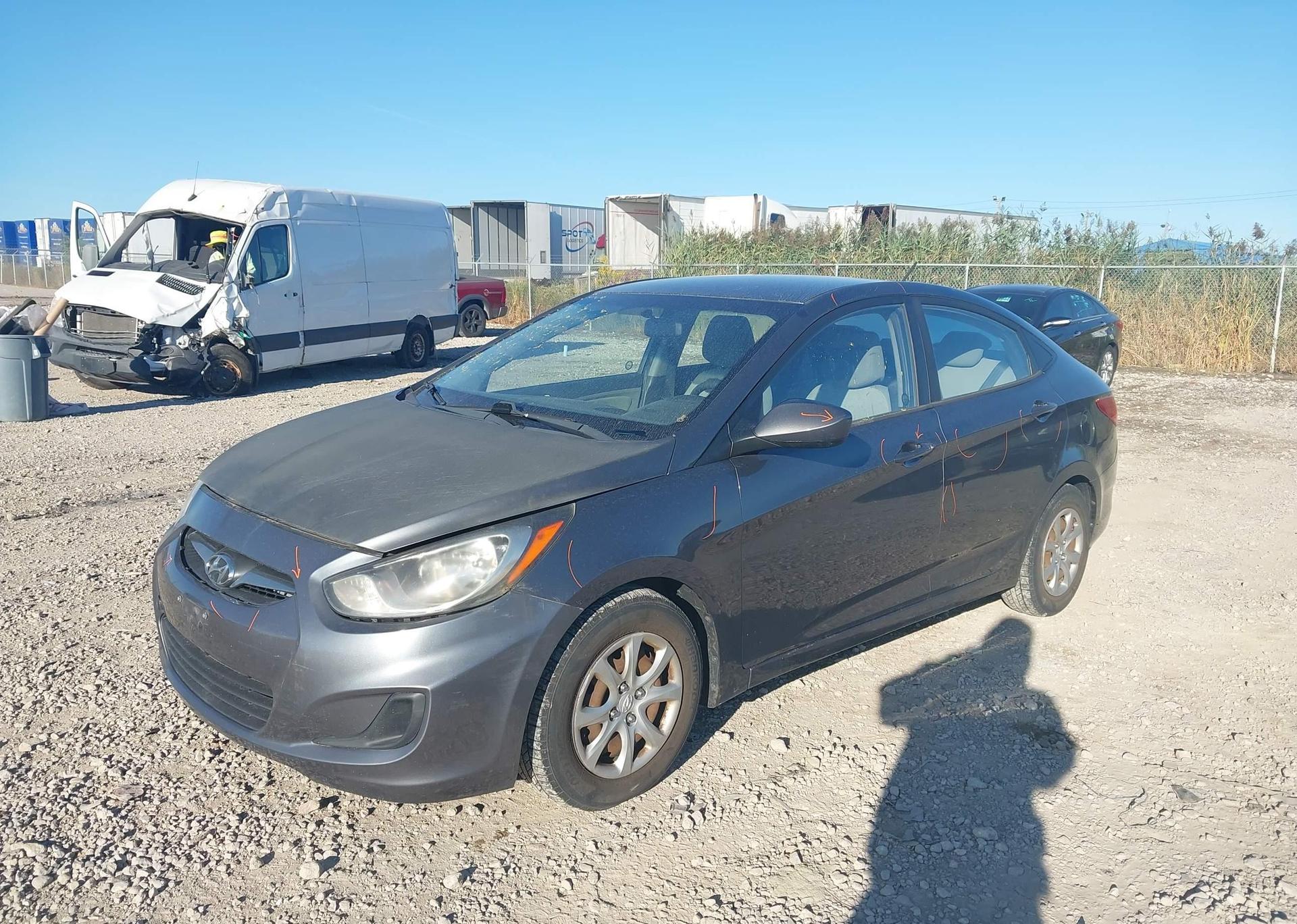 2012 HYUNDAI ACCENT GL