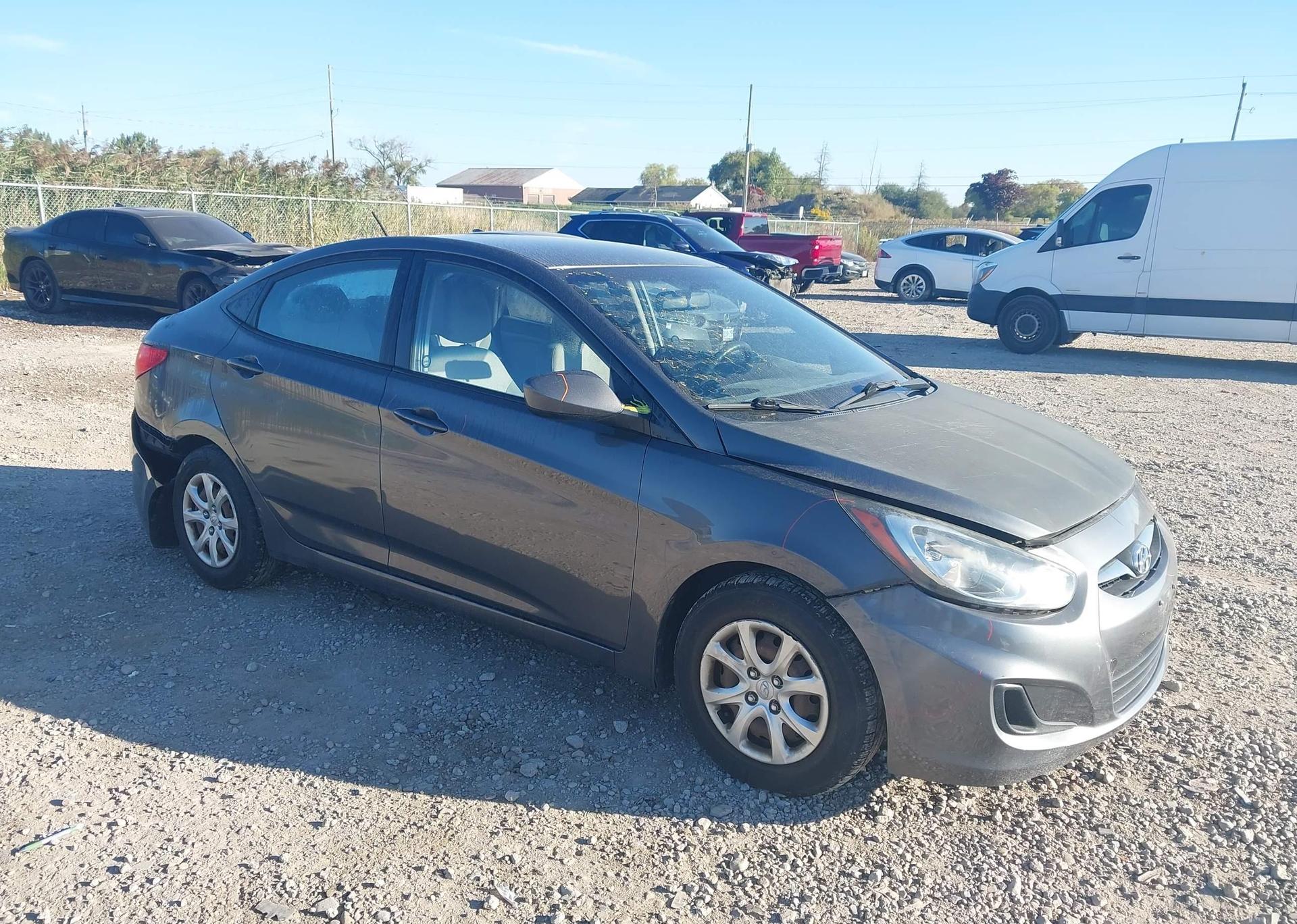 2012 HYUNDAI ACCENT GL