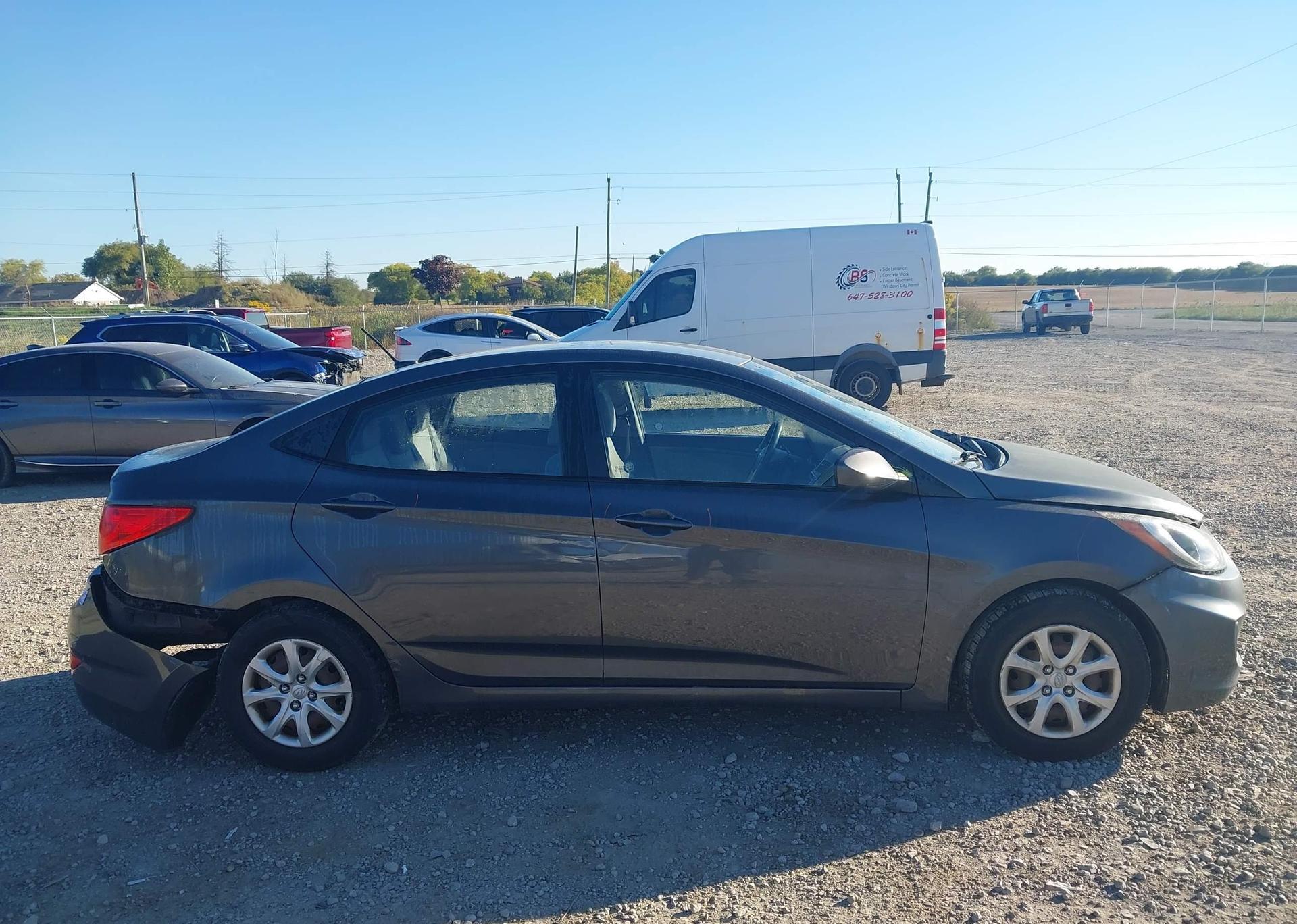 2012 HYUNDAI ACCENT GL