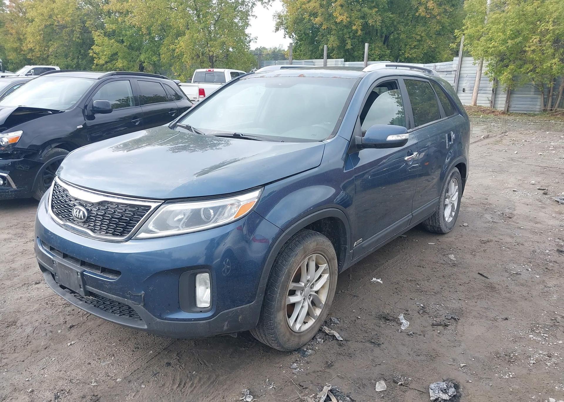 2014 KIA SORENTO LX