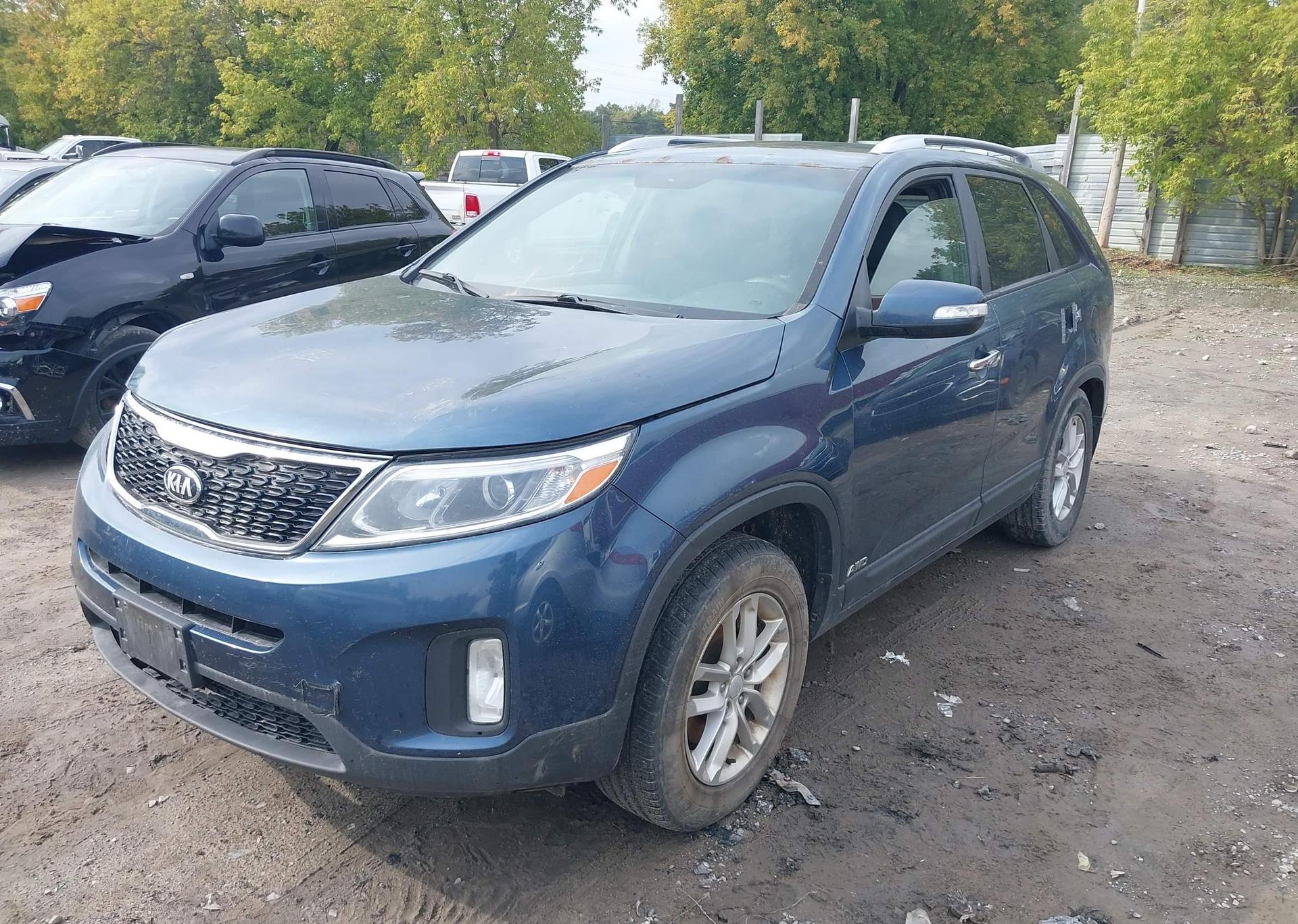 2014 KIA SORENTO LX