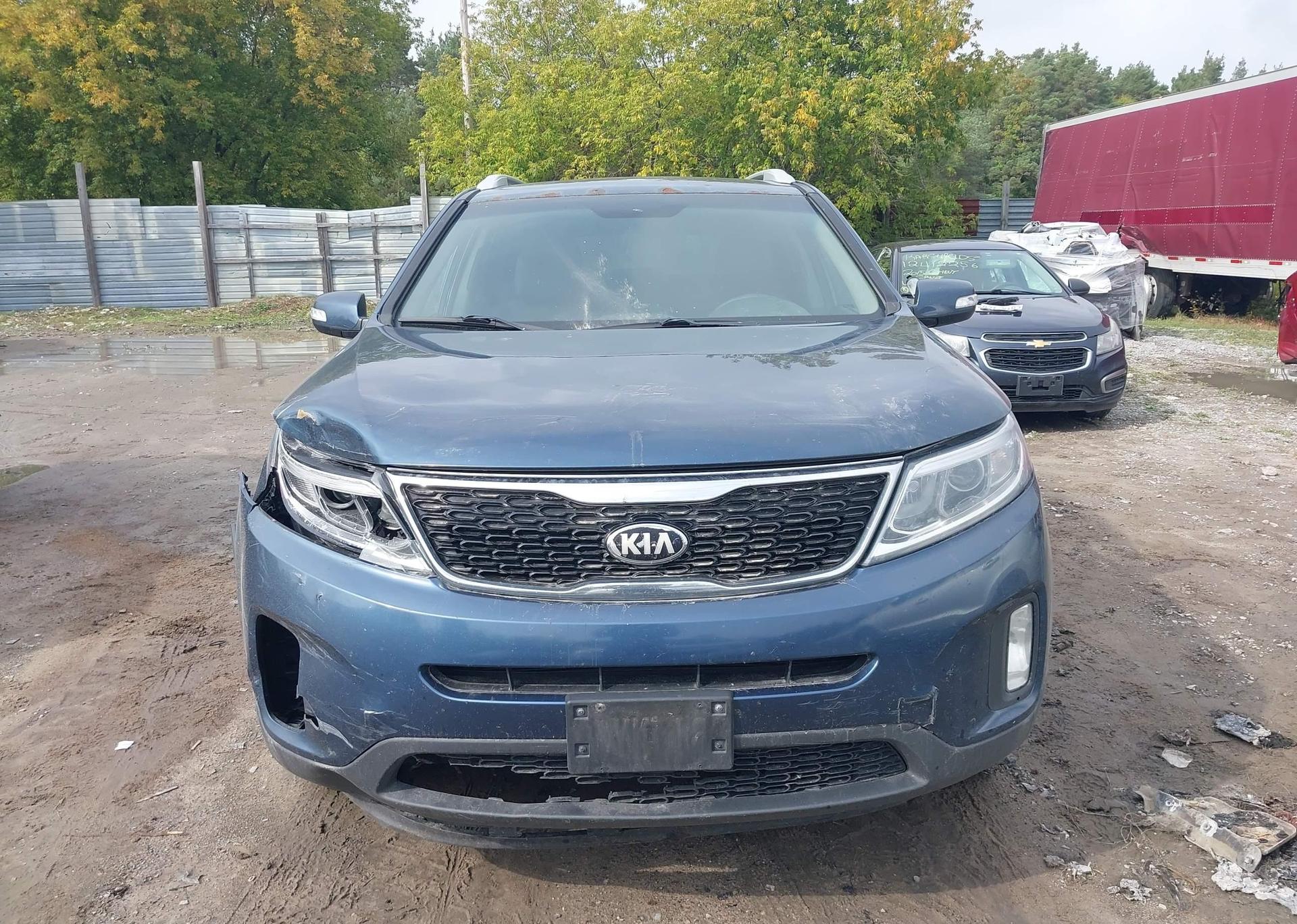 2014 KIA SORENTO LX