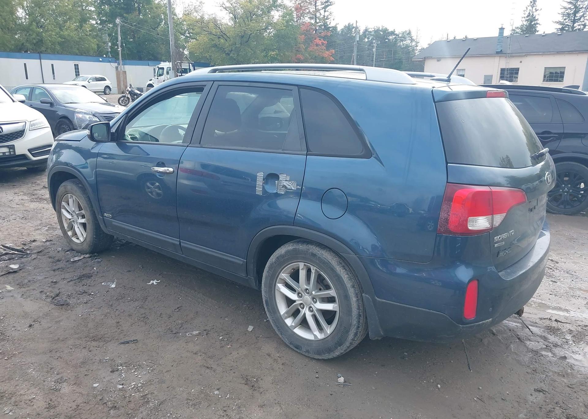 2014 KIA SORENTO LX