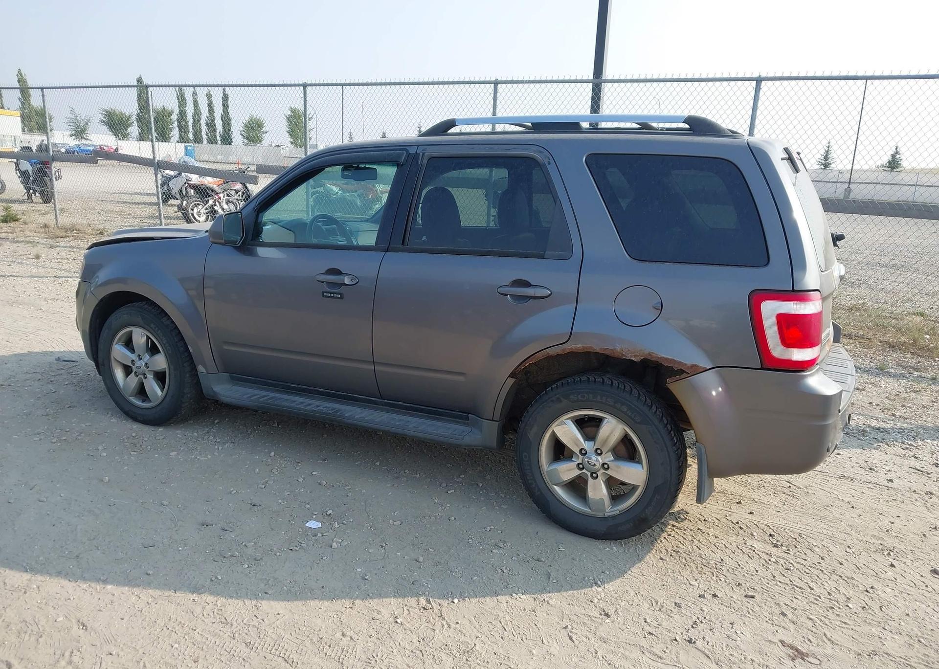 2009 FORD ESCAPE LIMITED