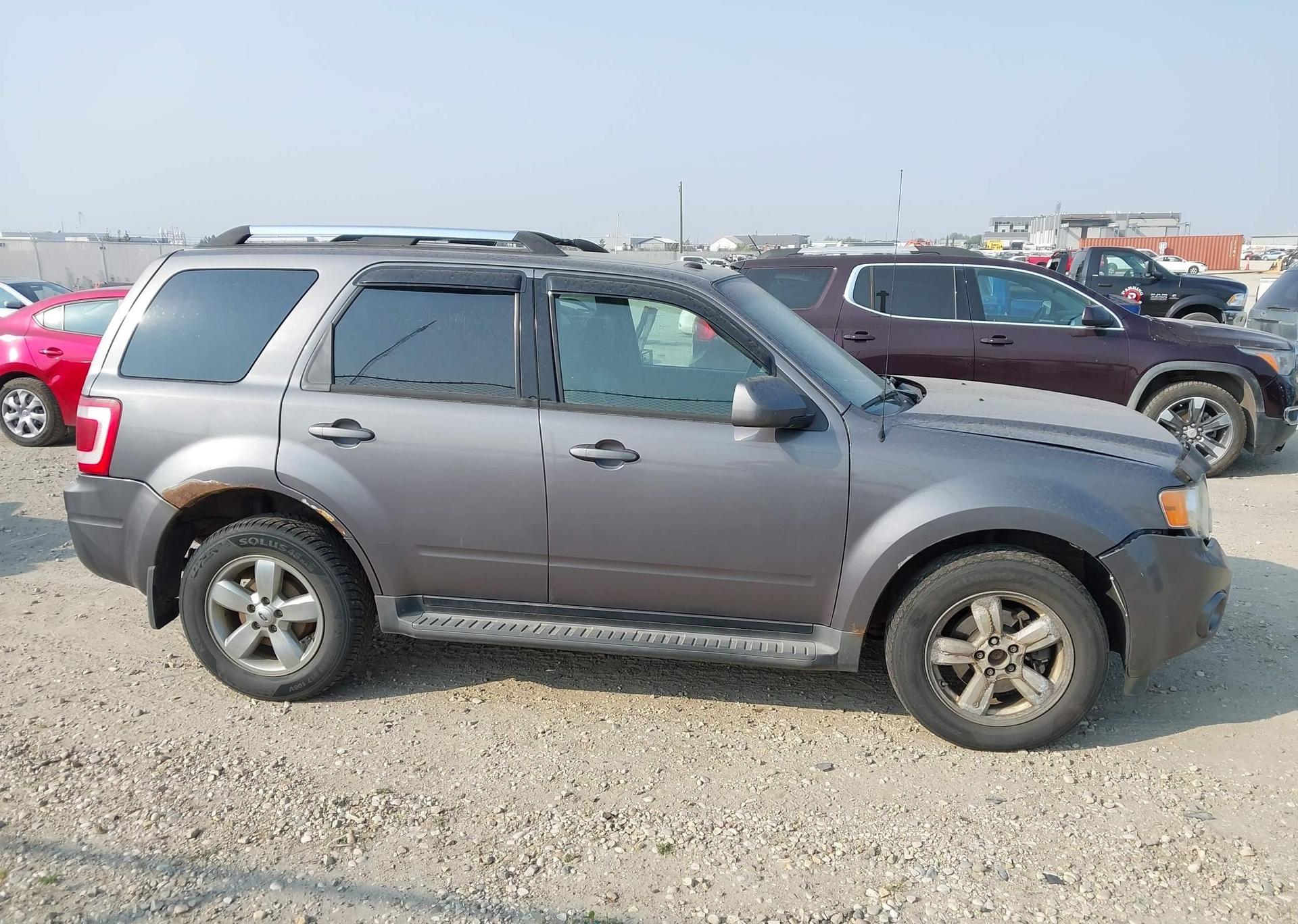 2009 FORD ESCAPE LIMITED