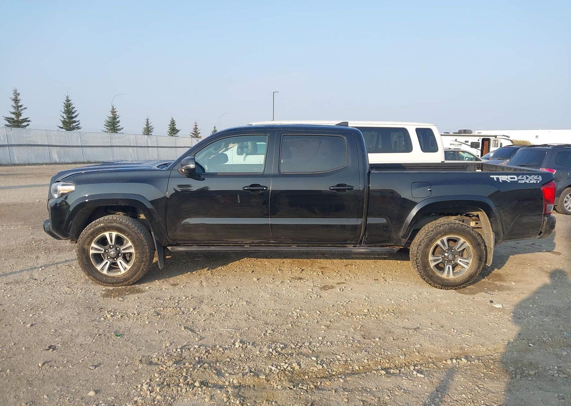 2016 TOYOTA TACOMA DBL CAB