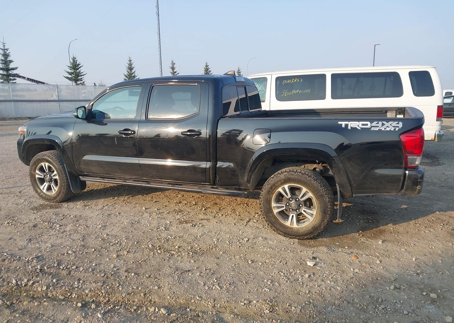 2016 TOYOTA TACOMA DBL CAB