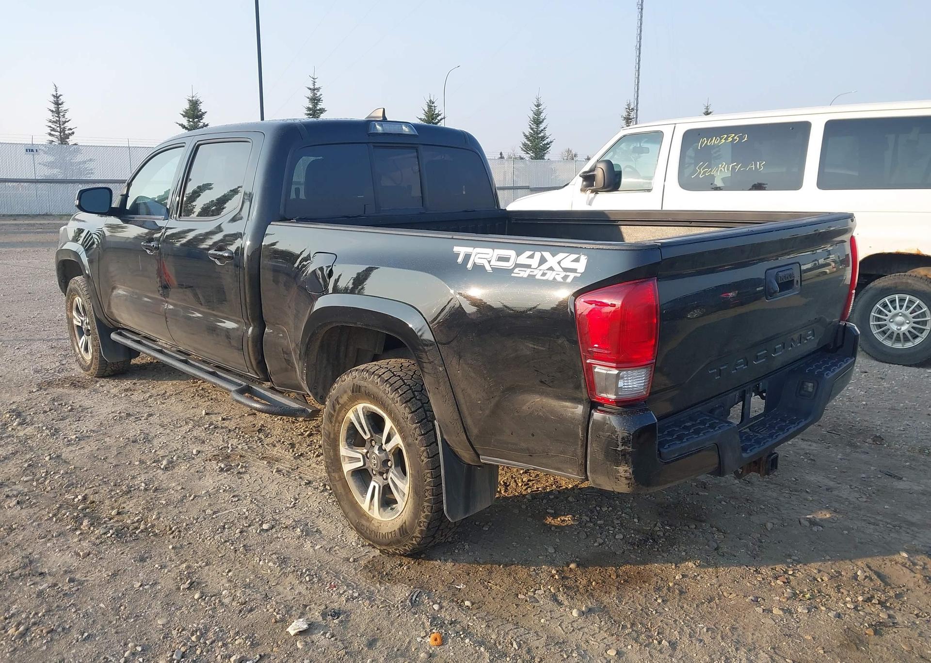 2016 TOYOTA TACOMA DBL CAB