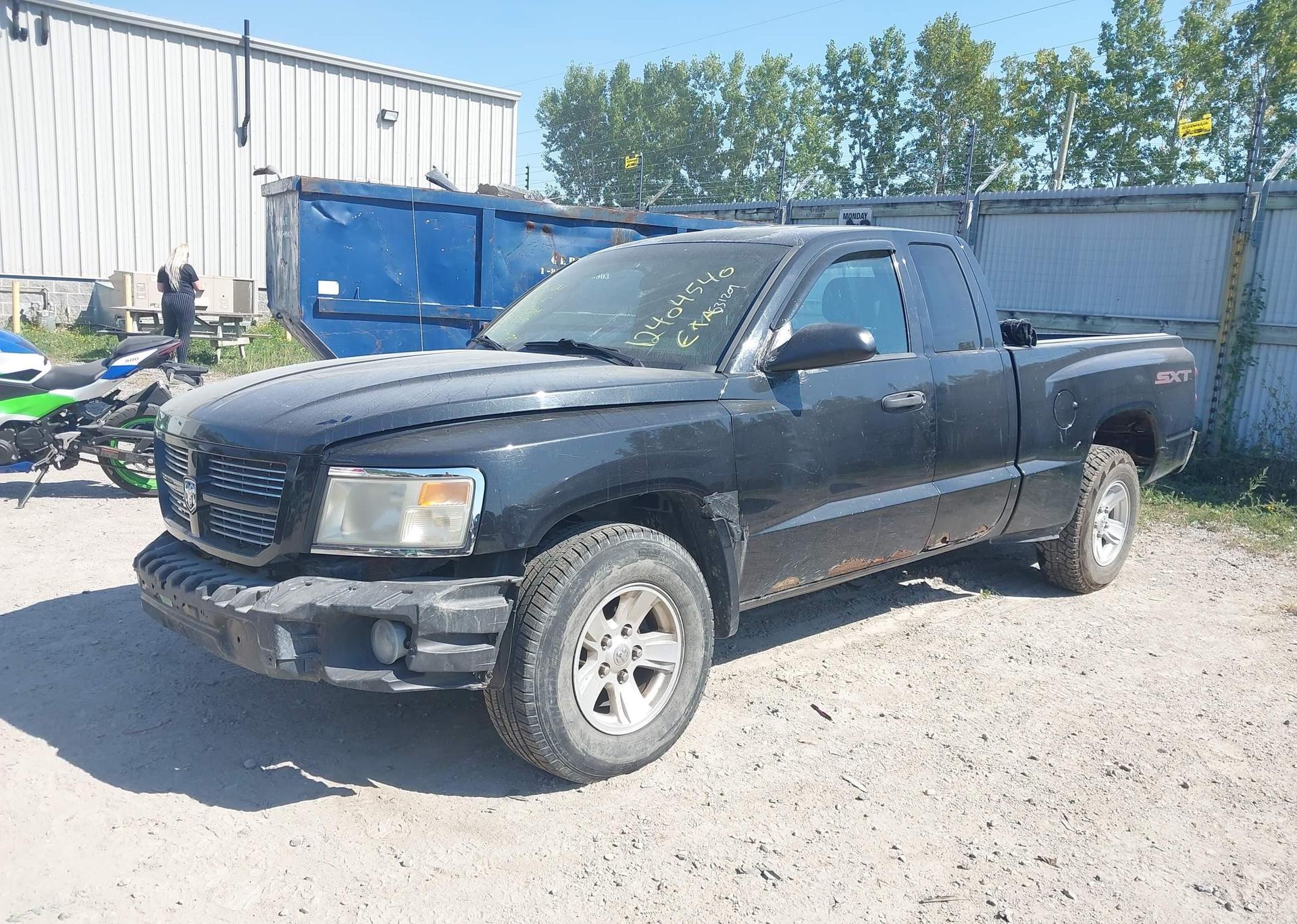 2008 DODGE DAKOTA SXT