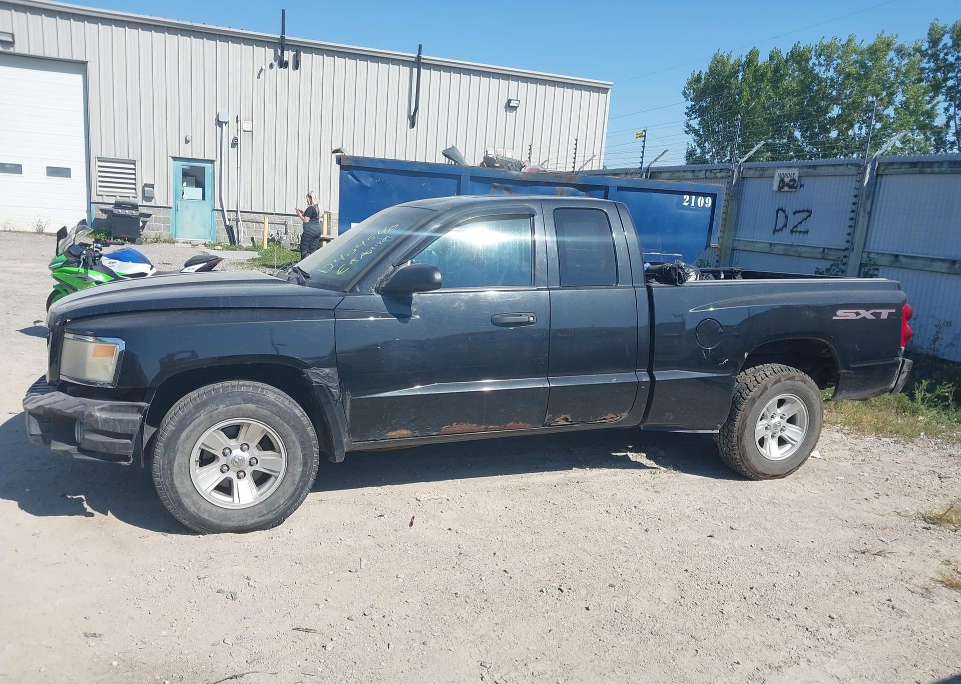 2008 DODGE DAKOTA SXT