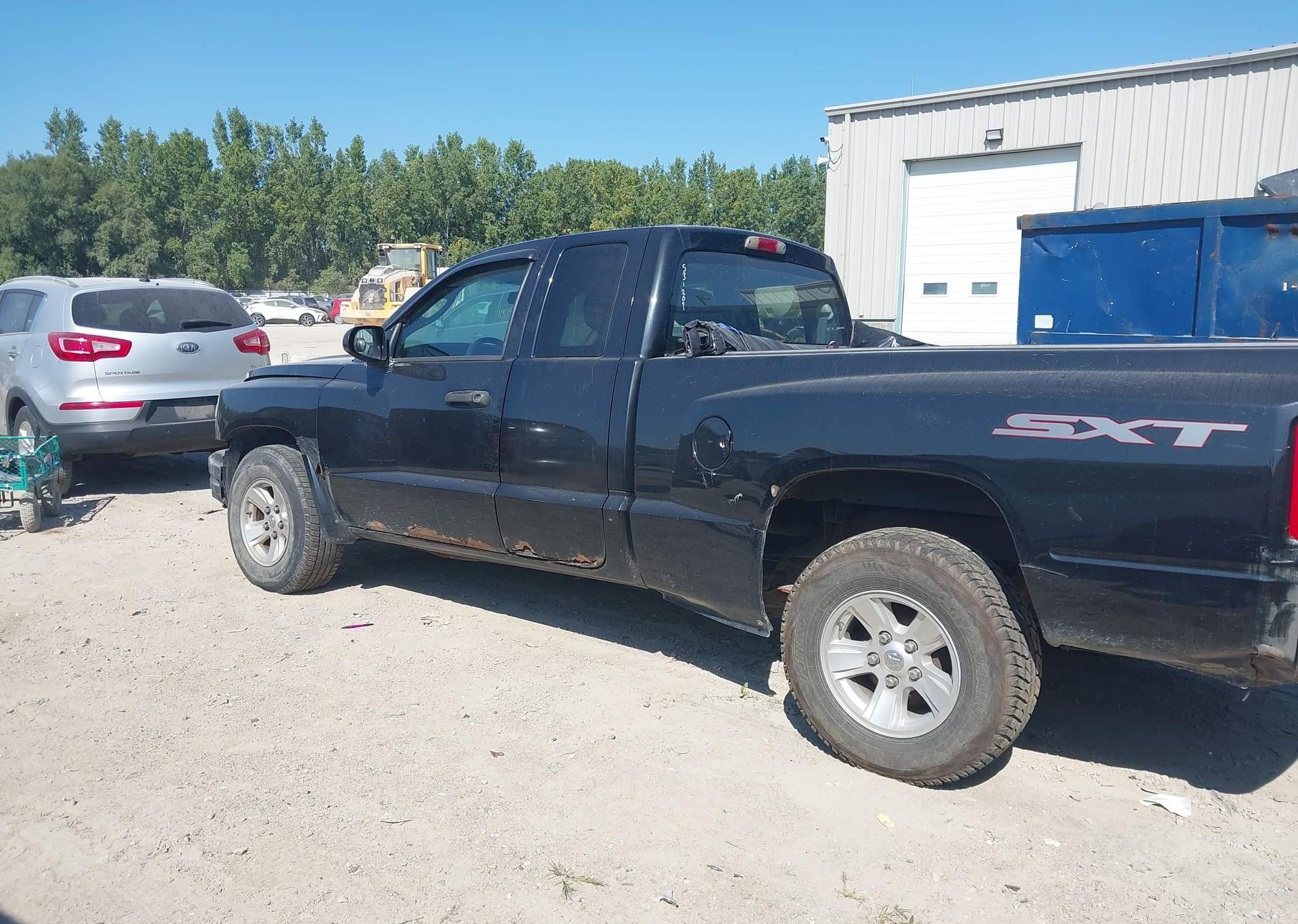 2008 DODGE DAKOTA SXT