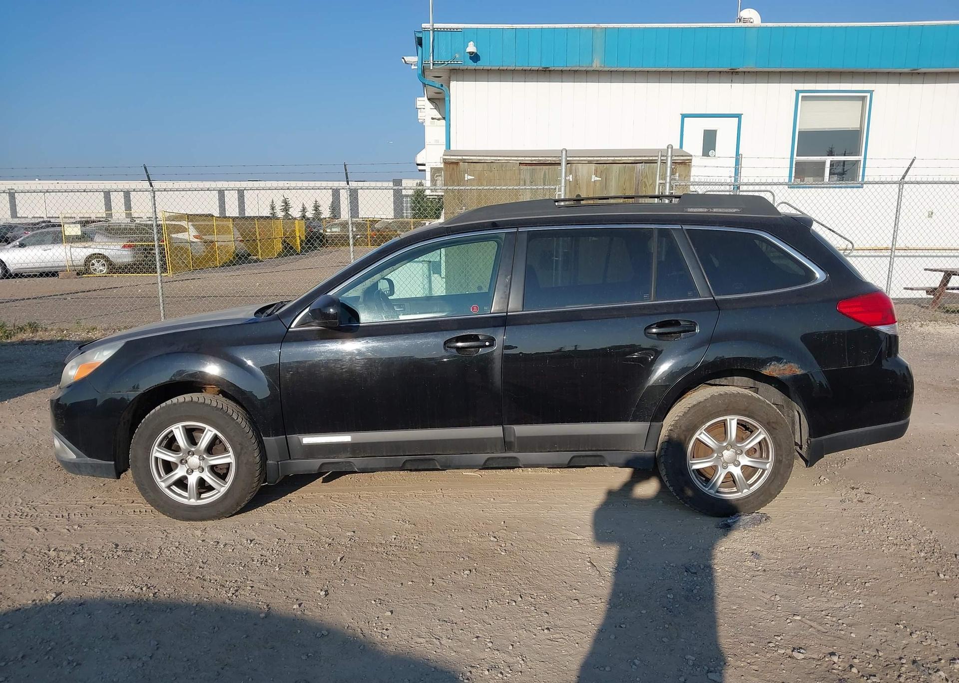 2010 SUBARU OUTBACK PREMIUM