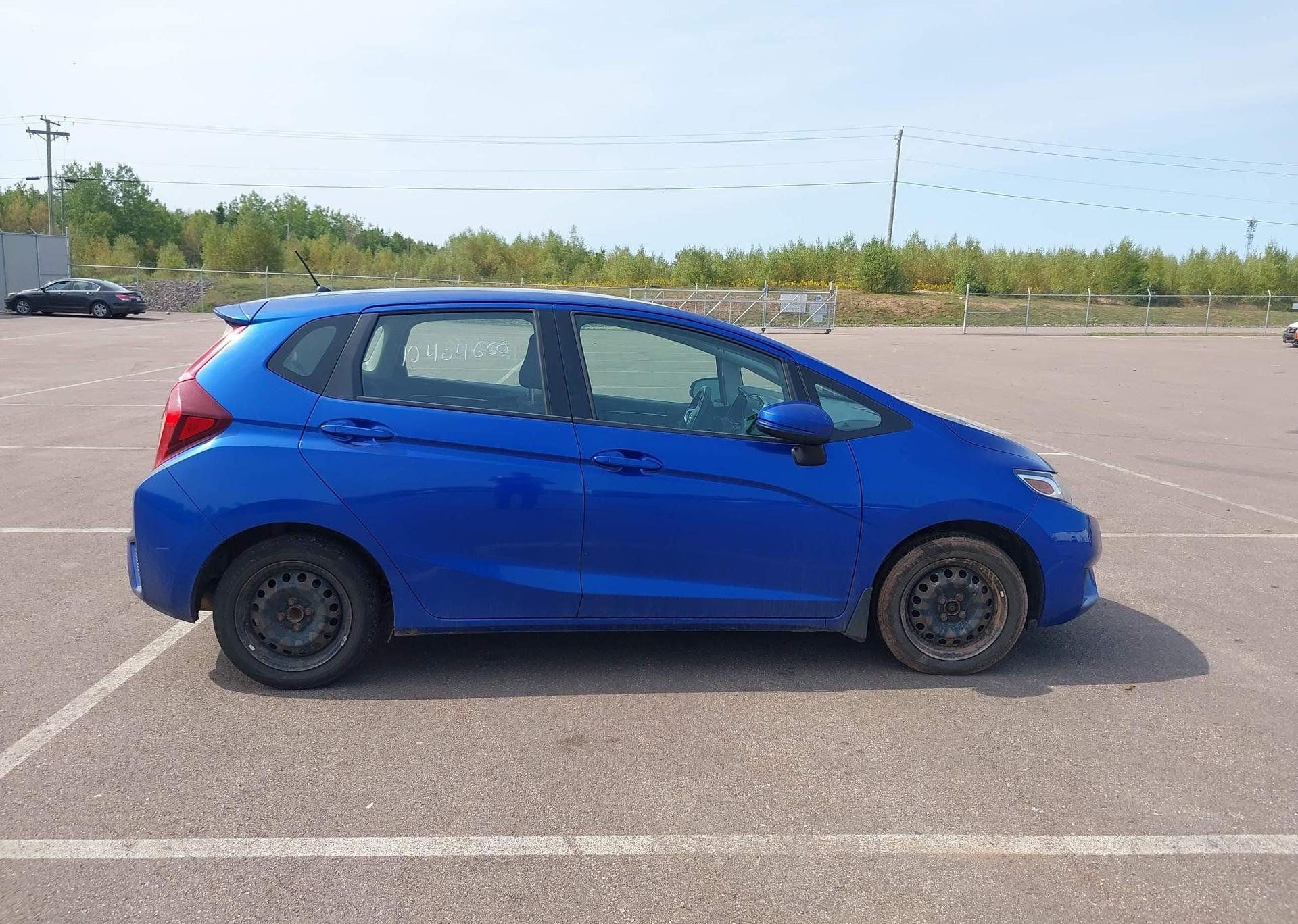 2015 HONDA FIT LX
