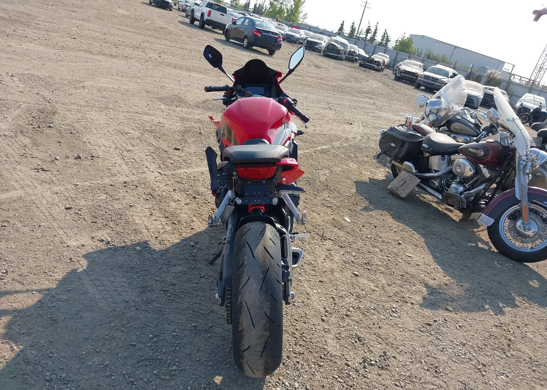 2023 HONDA CBR650 RA
