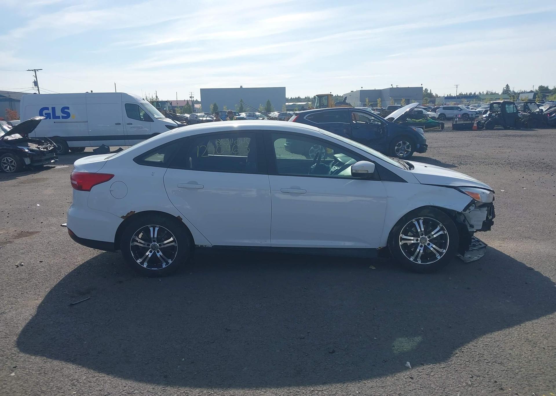 2017 FORD FOCUS SE
