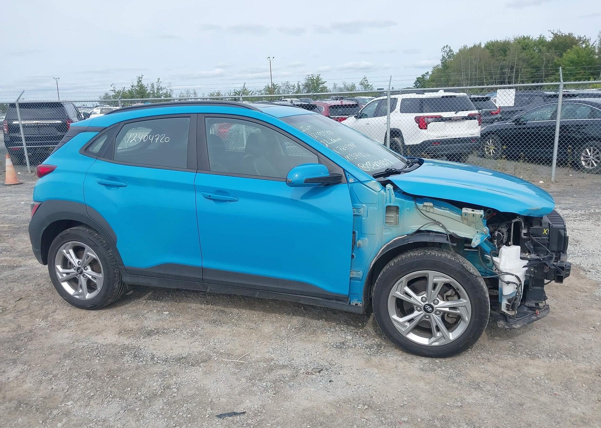 2022 HYUNDAI KONA PREFERRED AWD WITH SUN AND LEATHER PACKAGE