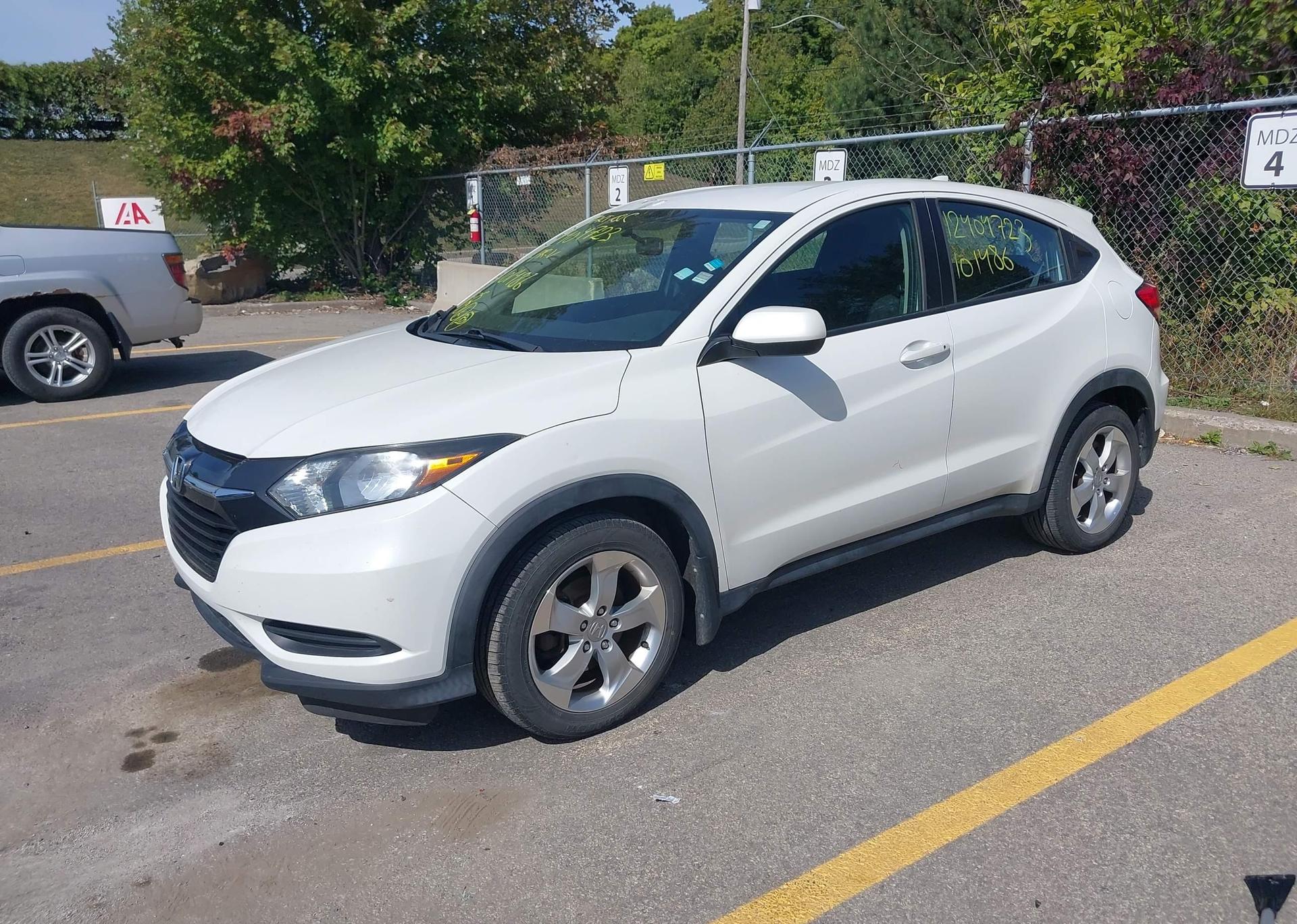2016 HONDA HR-V LX