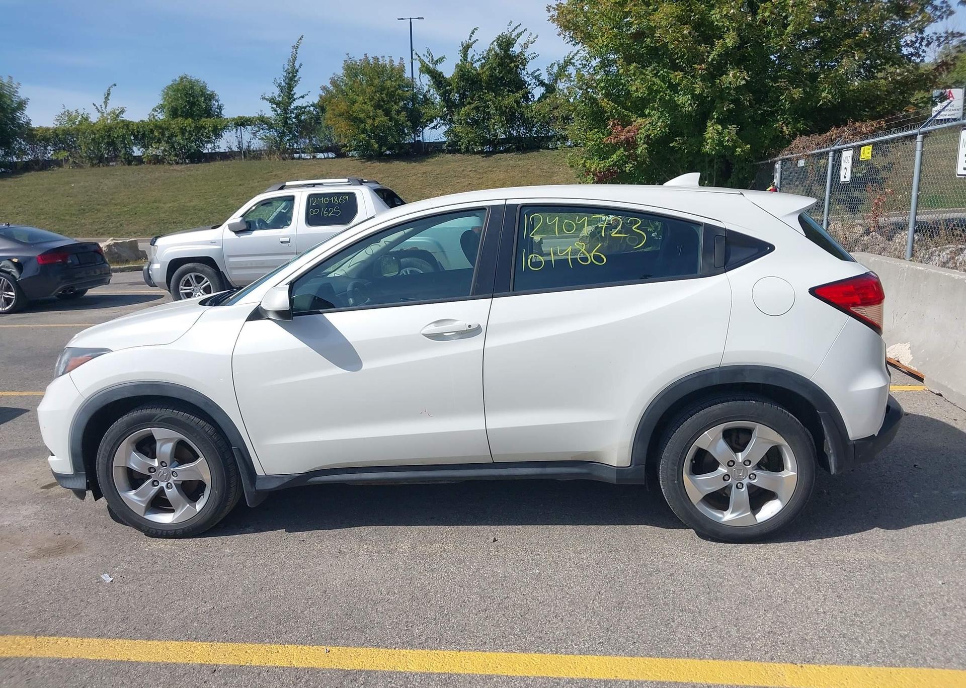 2016 HONDA HR-V LX