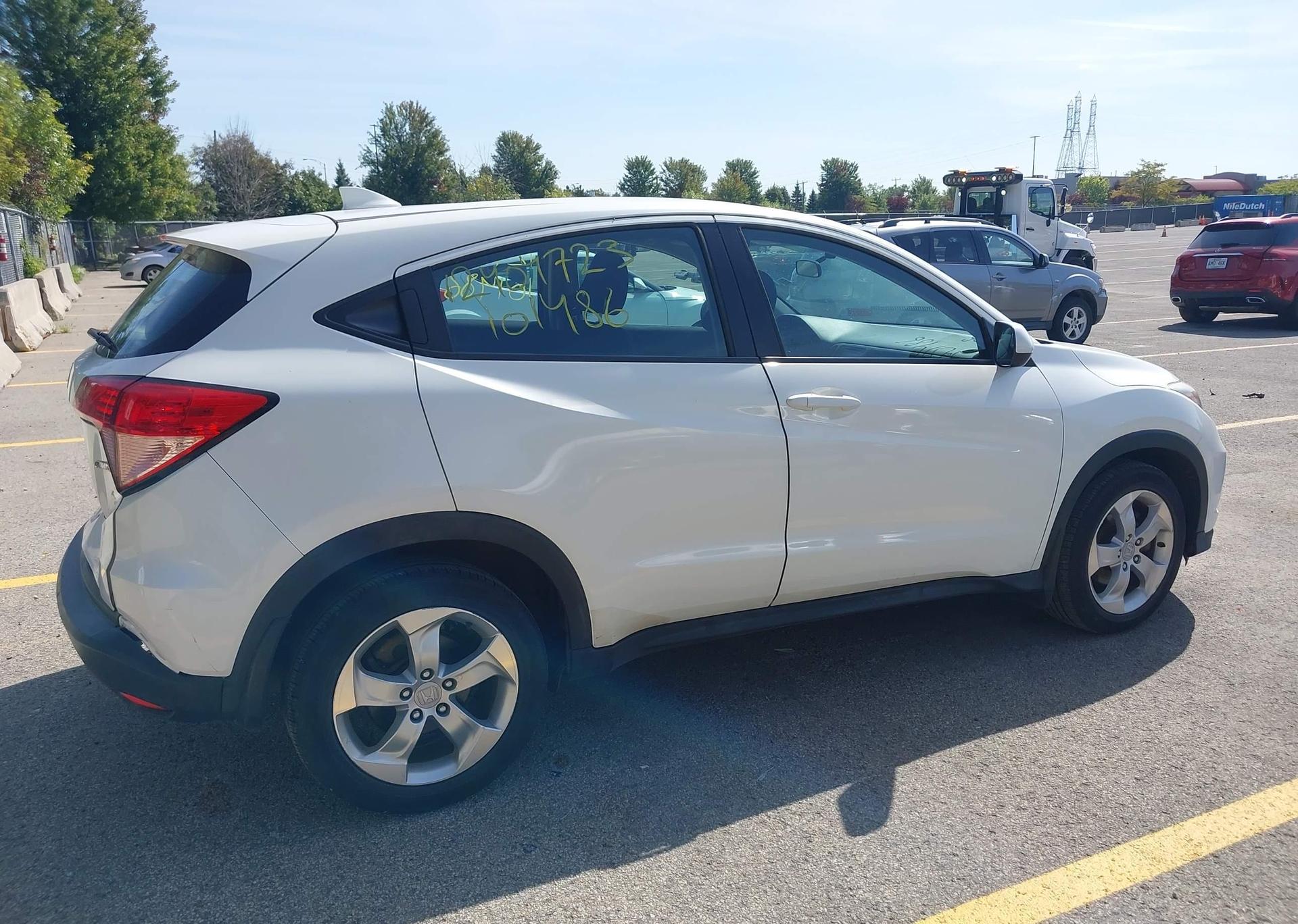 2016 HONDA HR-V LX