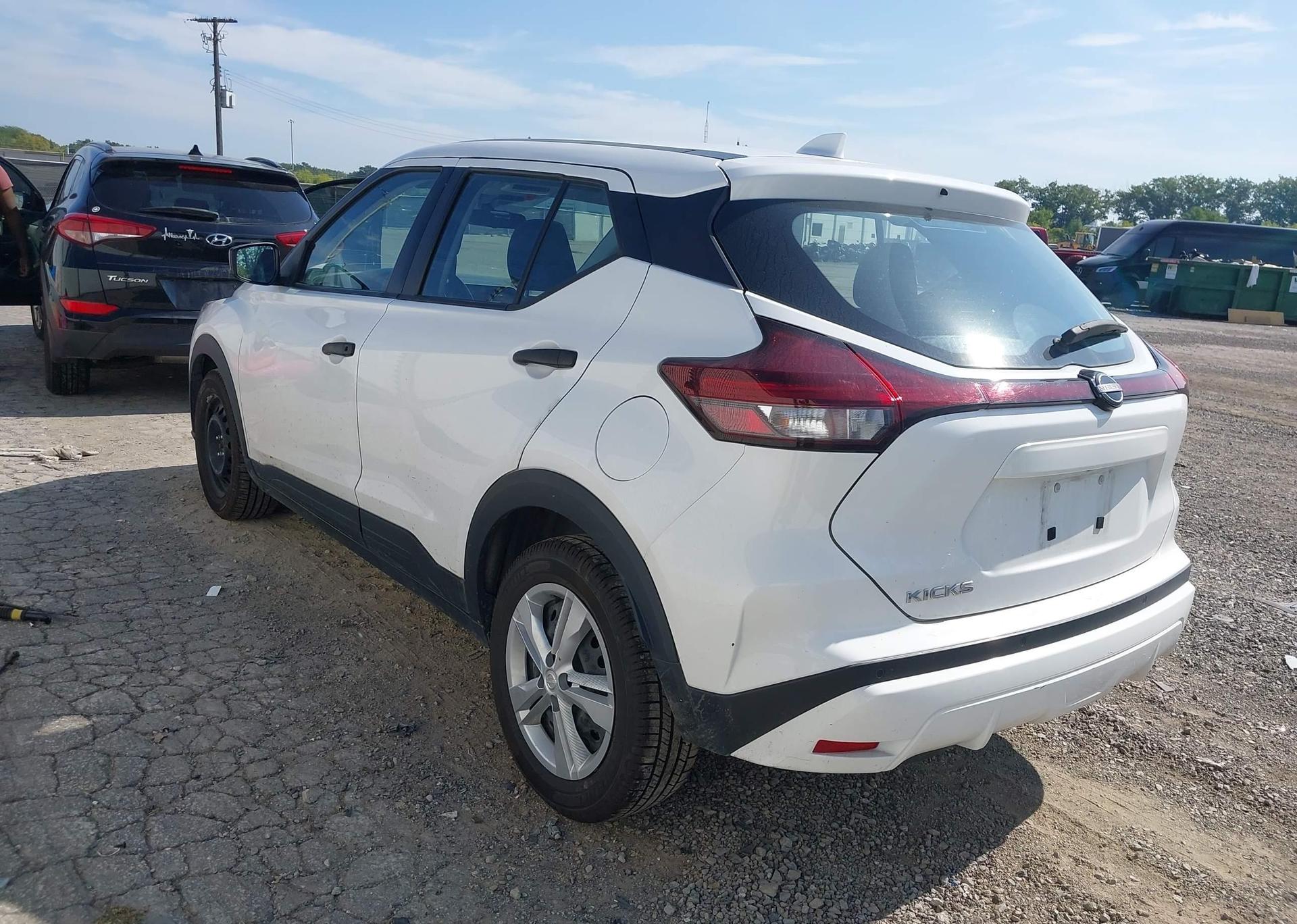 2022 NISSAN KICKS S