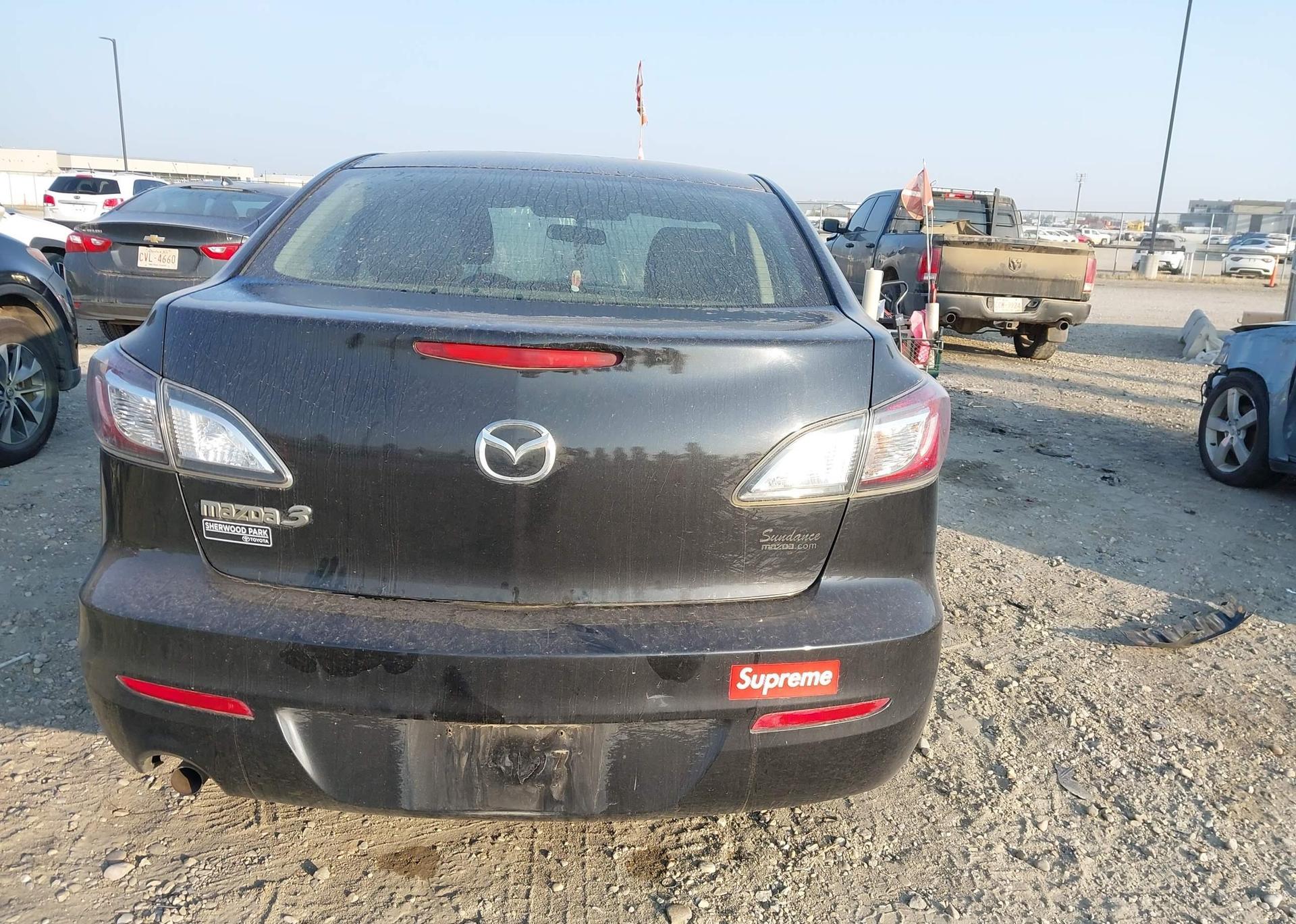 2013 MAZDA 3 I