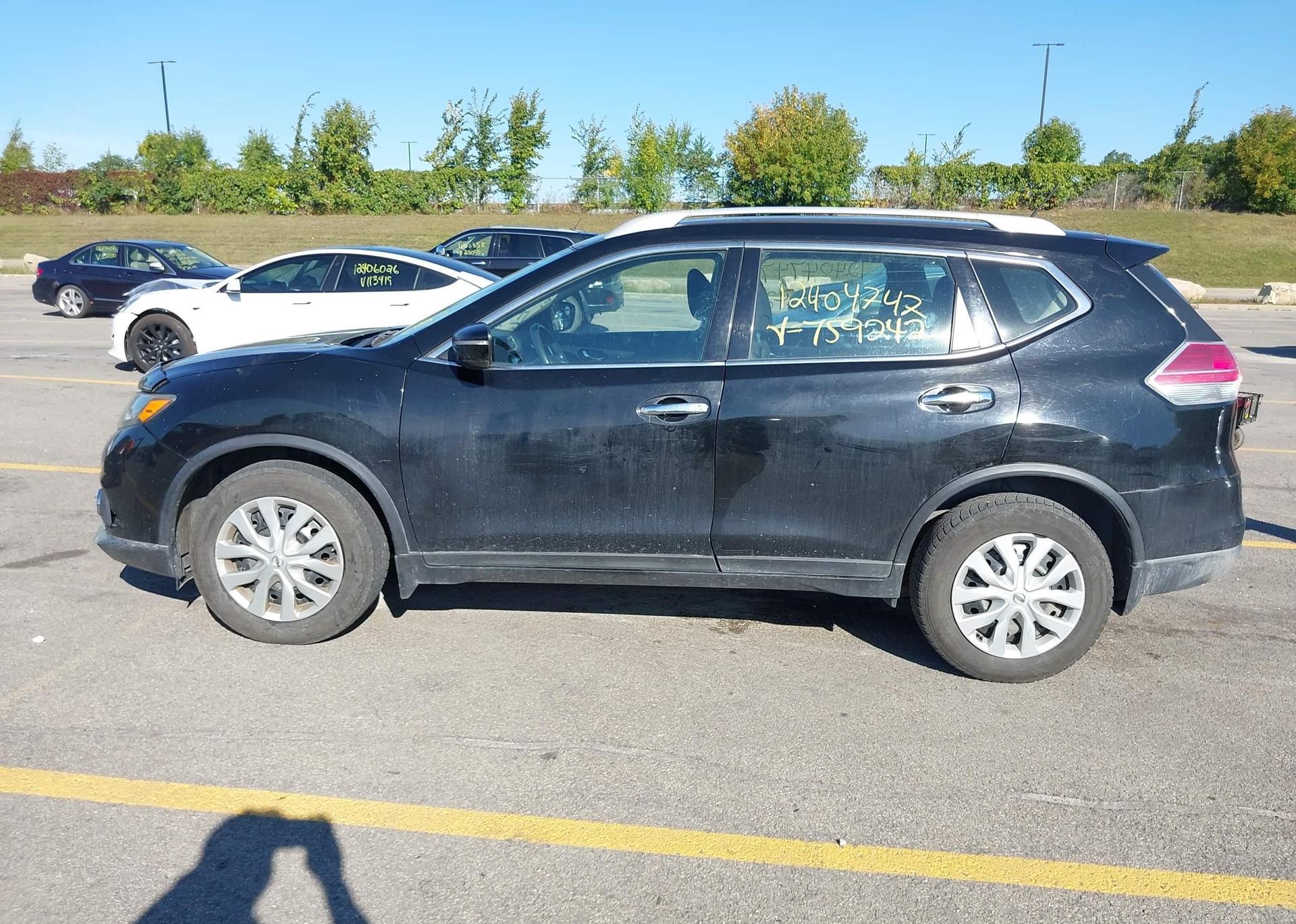 2015 NISSAN ROGUE S