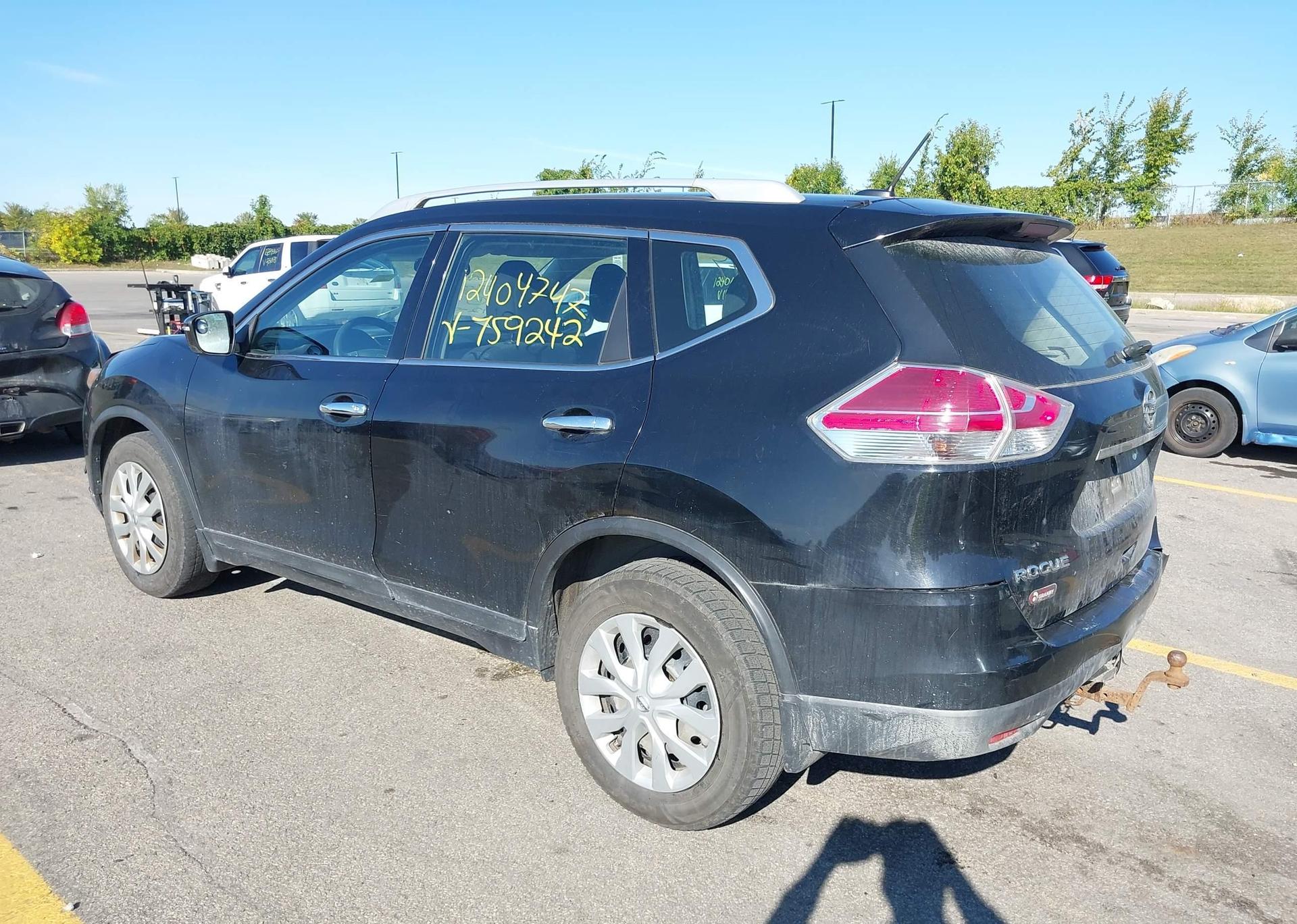 2015 NISSAN ROGUE S