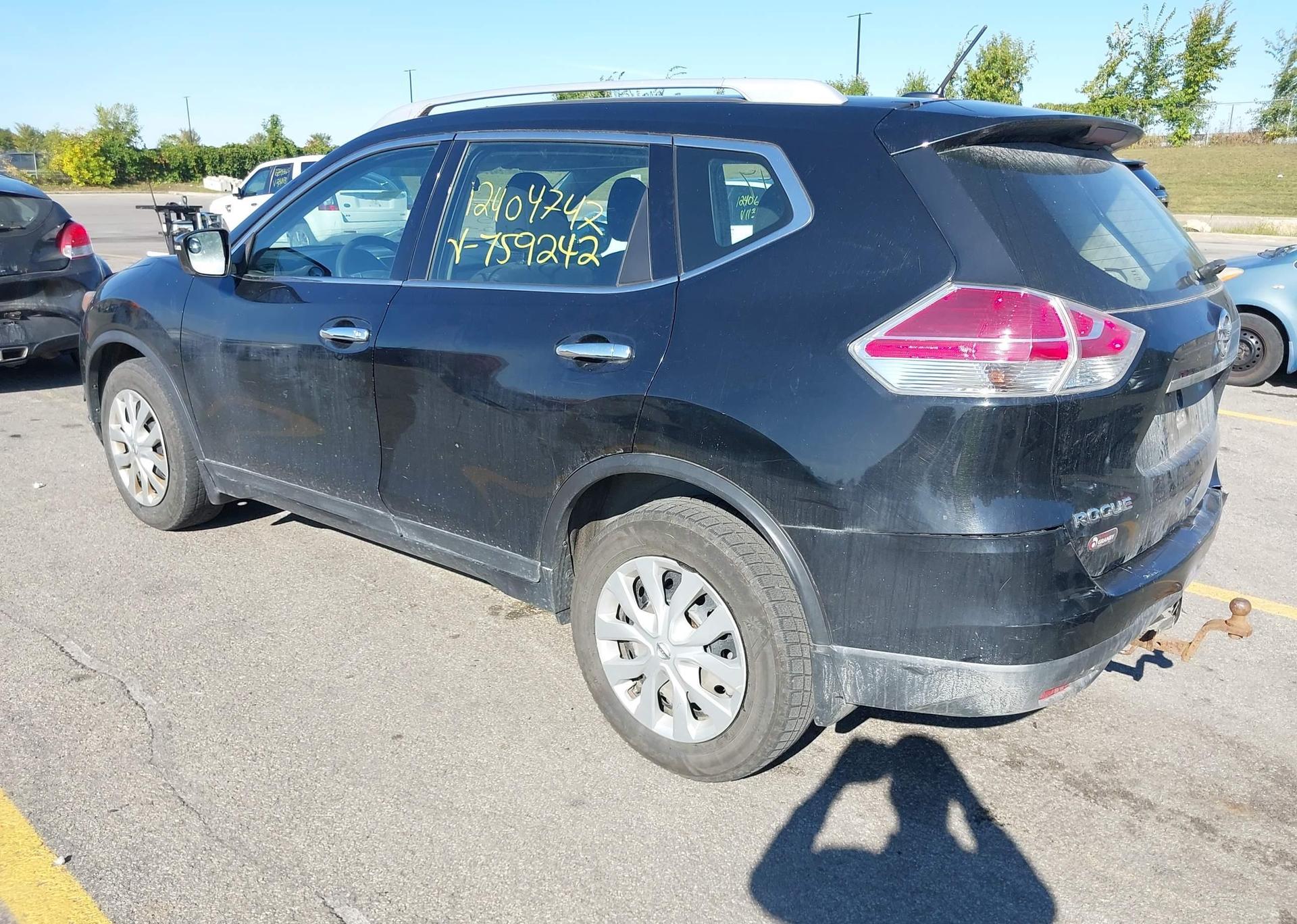 2015 NISSAN ROGUE S